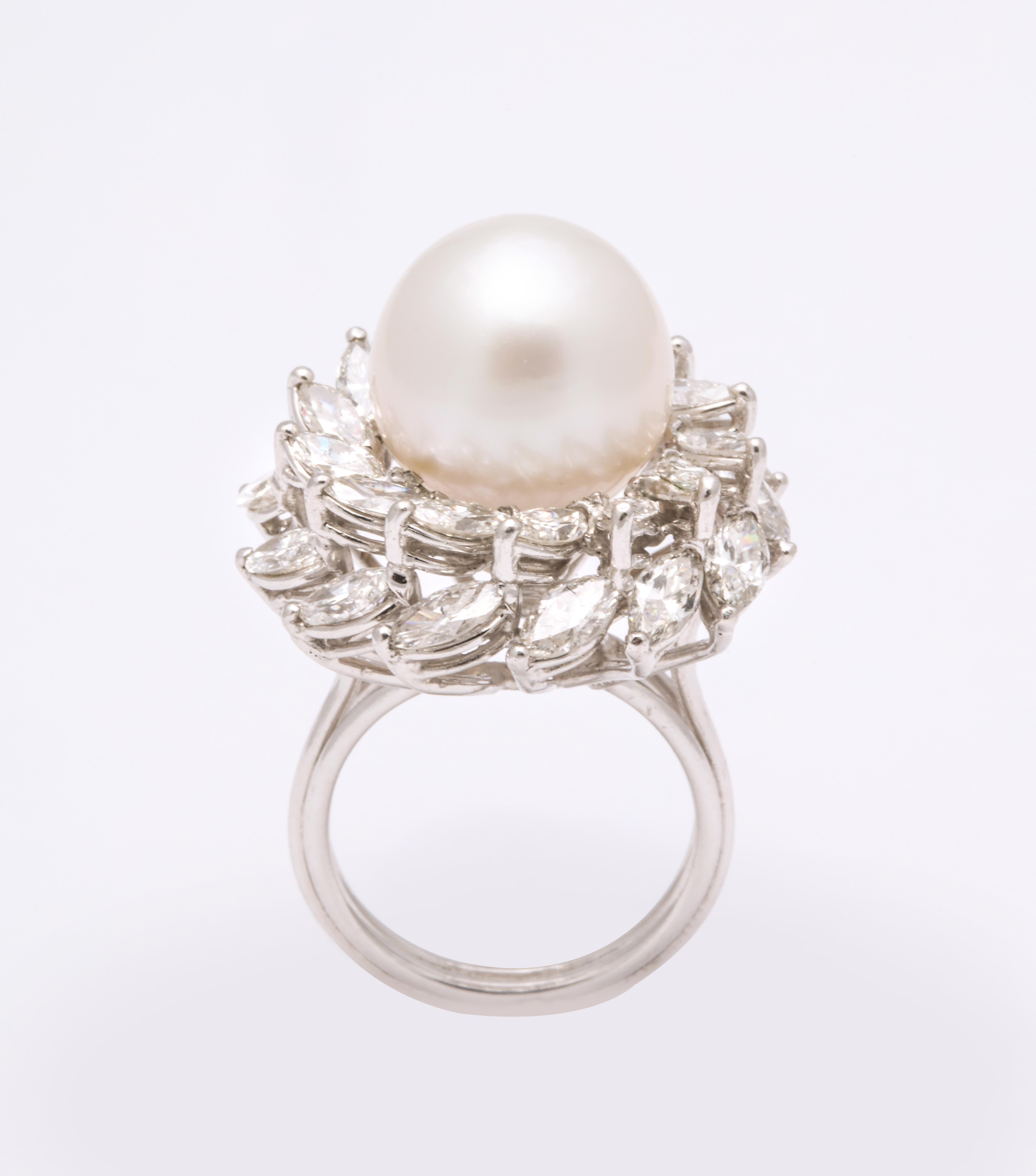 South Sea Pearl and Diamond Ring In Excellent Condition For Sale In New York, NY