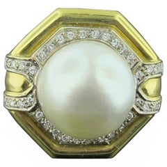 South Sea Pearl and Diamond Ring in 18 Karat Yellow Gold