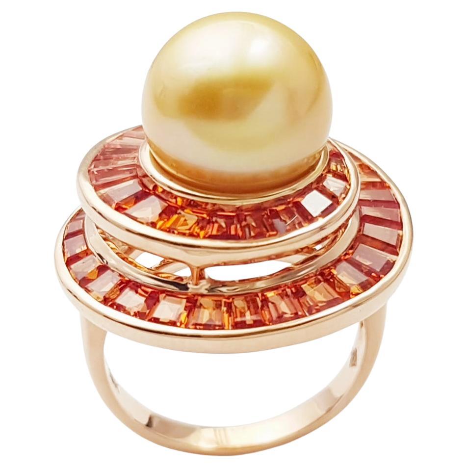 Anello con perle dei mari del sud e zaffiri arancioni con montatura in oro rosa 18 carati in vendita