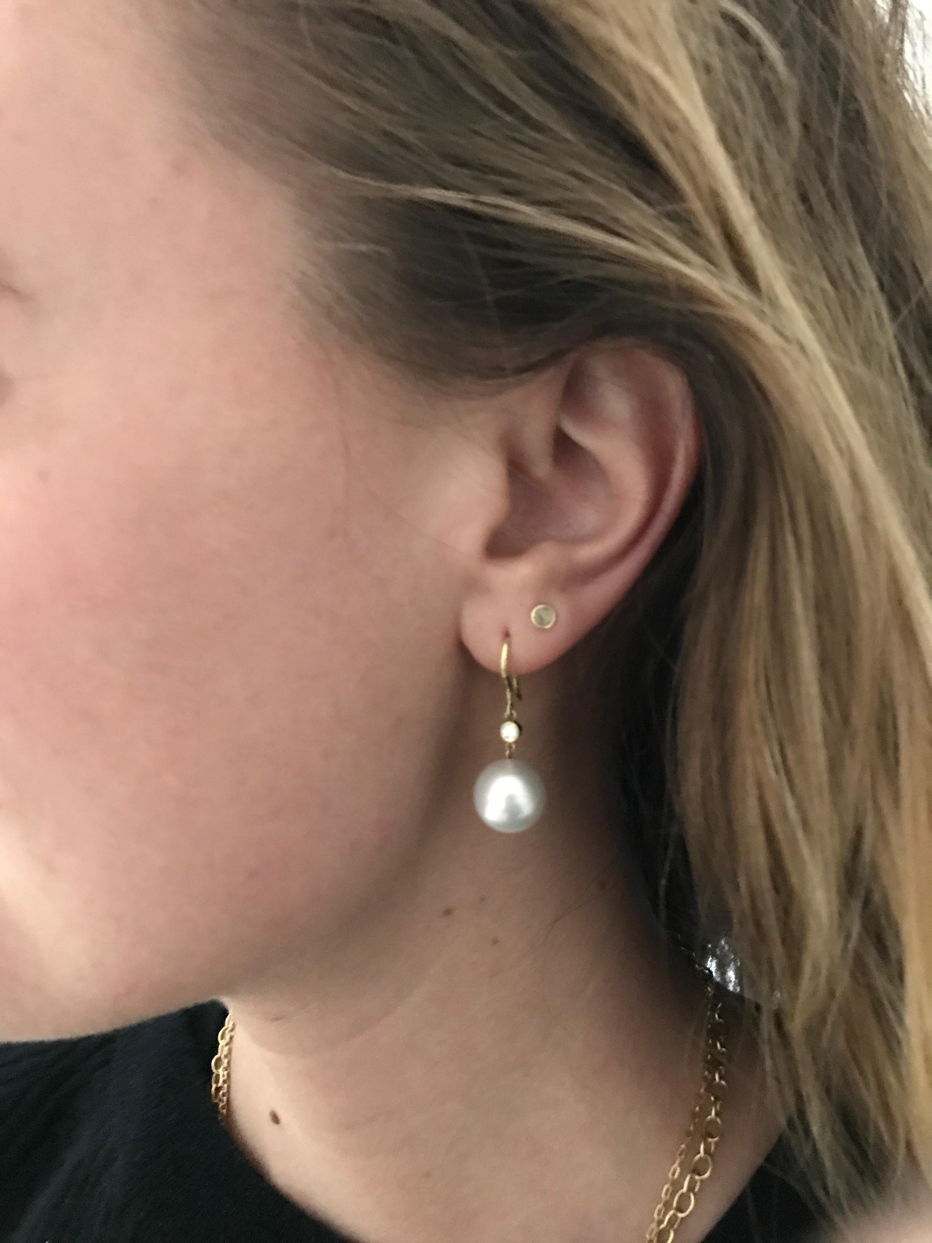 skull pearl earrings