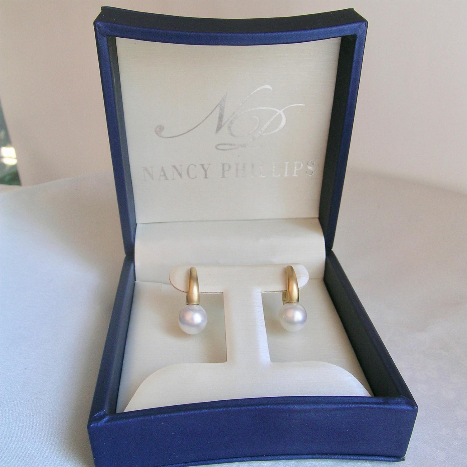 Modern South Sea Pearl and Satin Finished 18 Karat Gold Earrings For Sale