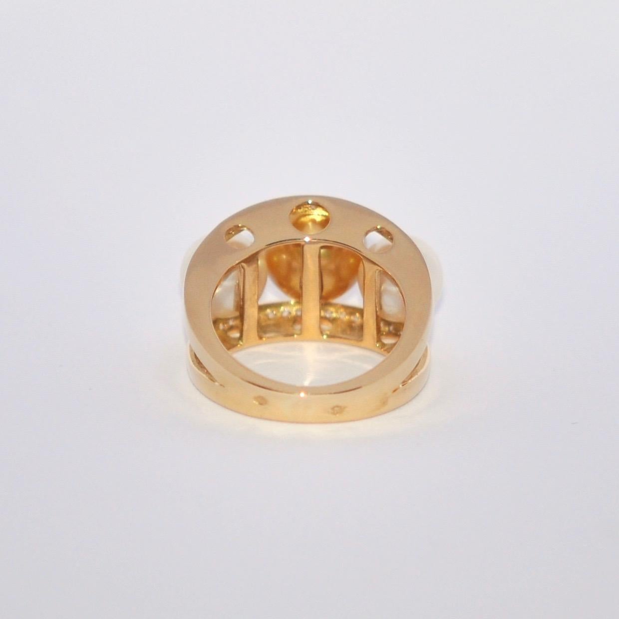 South Sea Pearl and White Diamonds on Yellow Gold 18 Karat Fashion Ring 1
