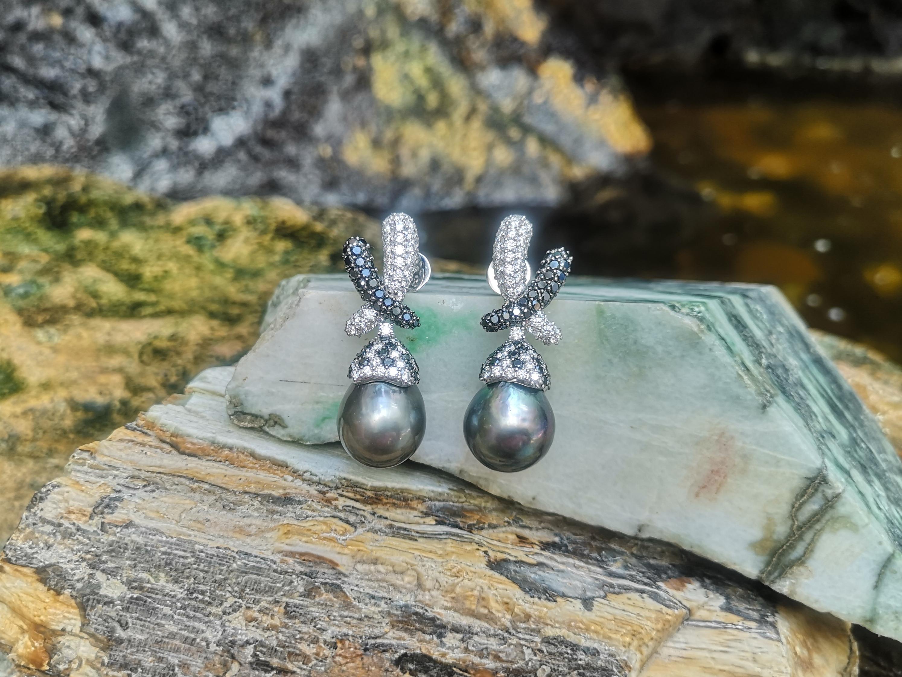 South Sea Pearl, Black and White Diamond Detachable Earrings in 18K White Gold In New Condition For Sale In Bangkok, TH