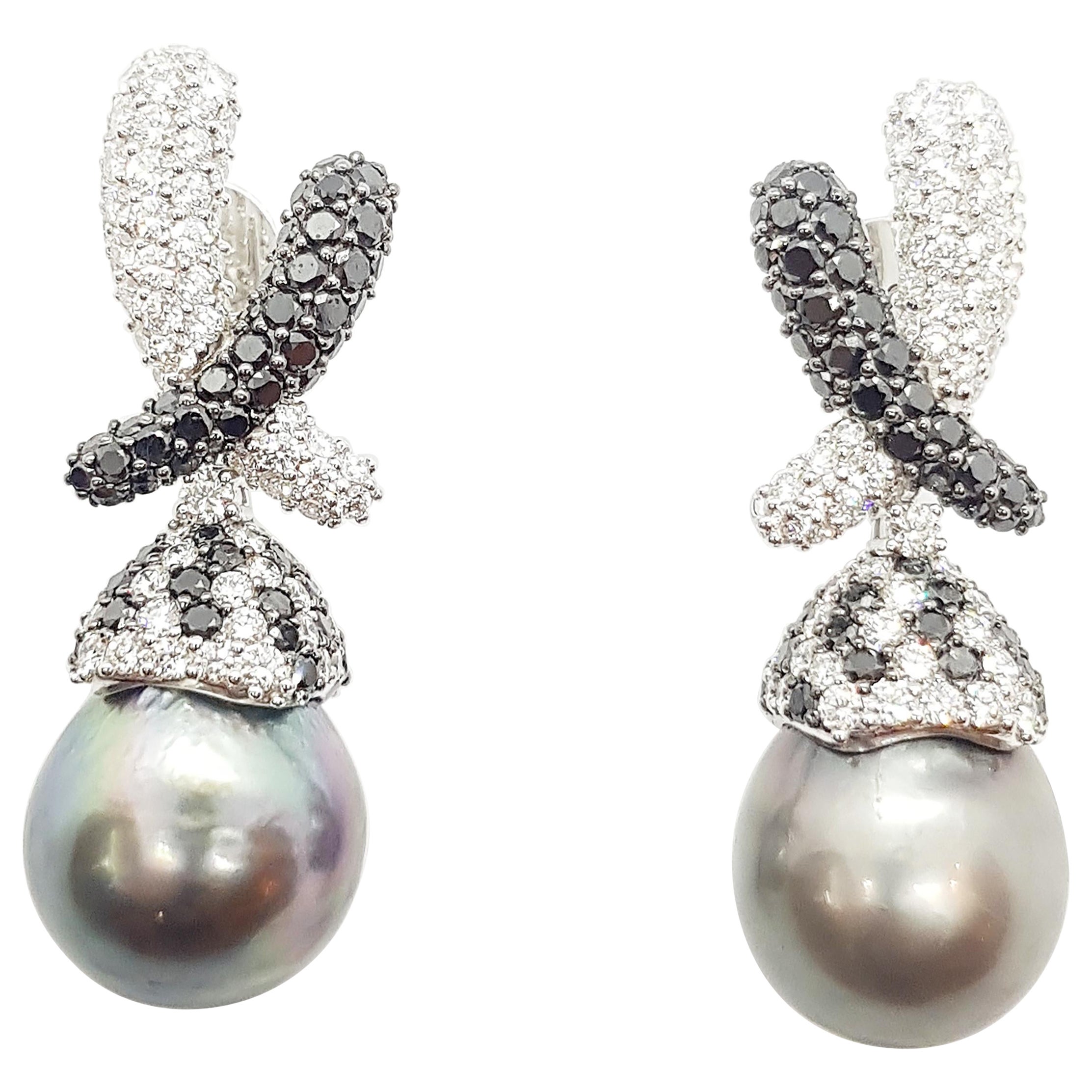 Boucles d'oreilles détachables en or blanc 18 carats, perles des mers du Sud et diamants noirs