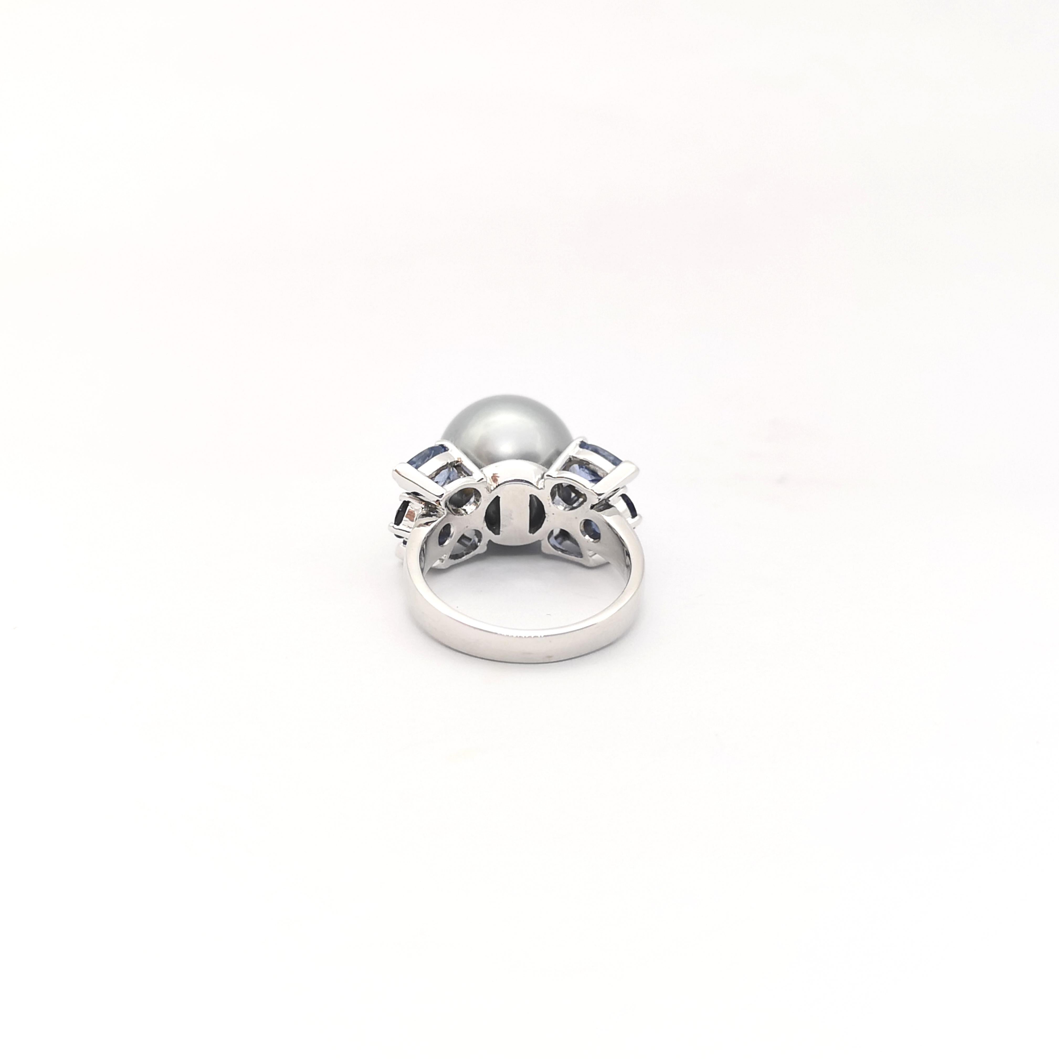 South Sea Pearl, Blue Sapphire and Aquamarine Ring set in 18K White Gold Setting For Sale 3