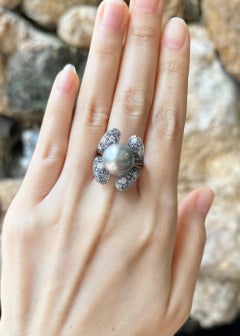 South Sea Pearl, Blue Sapphire and Diamond Ring set in 18K White Gold Settings