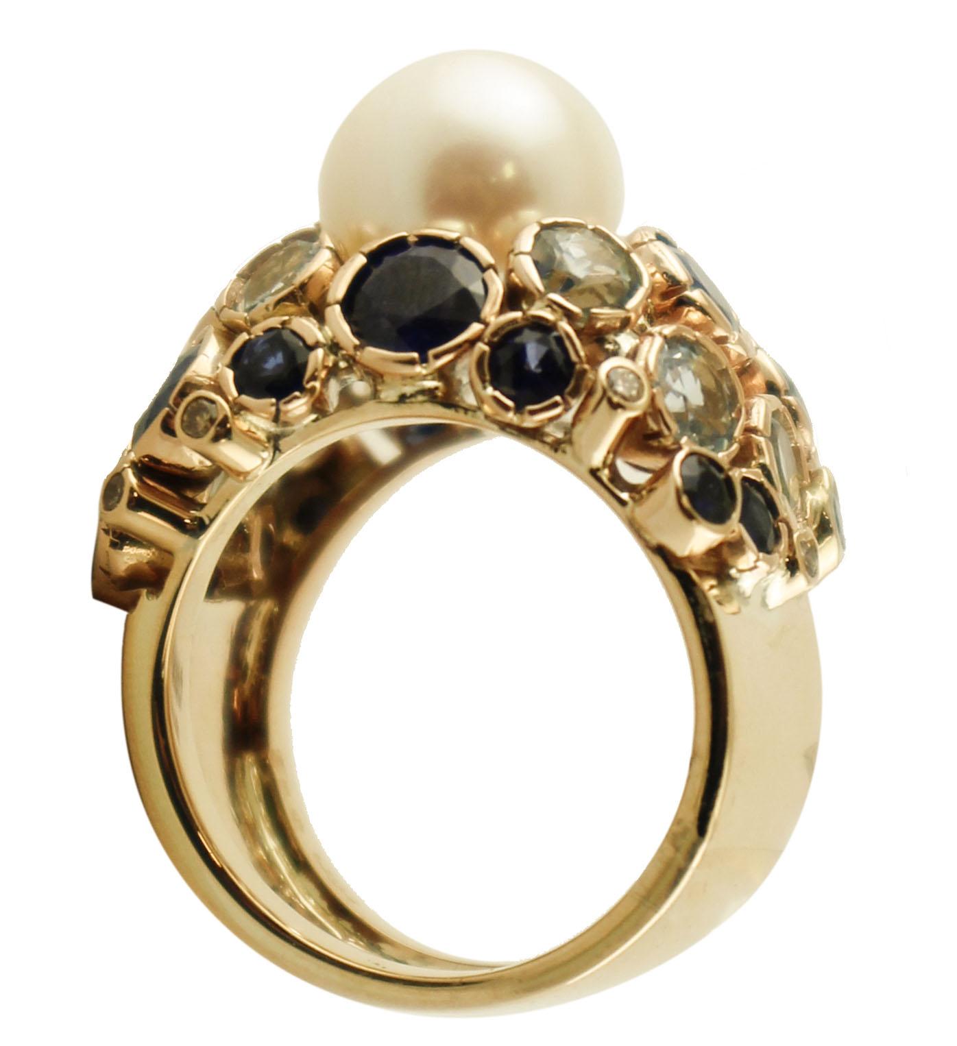 South Sea Pearl, Blue Sapphires, Aquamarine, 14 Karat Yellow Gold Retro Ring In Good Condition For Sale In Marcianise, Marcianise (CE)