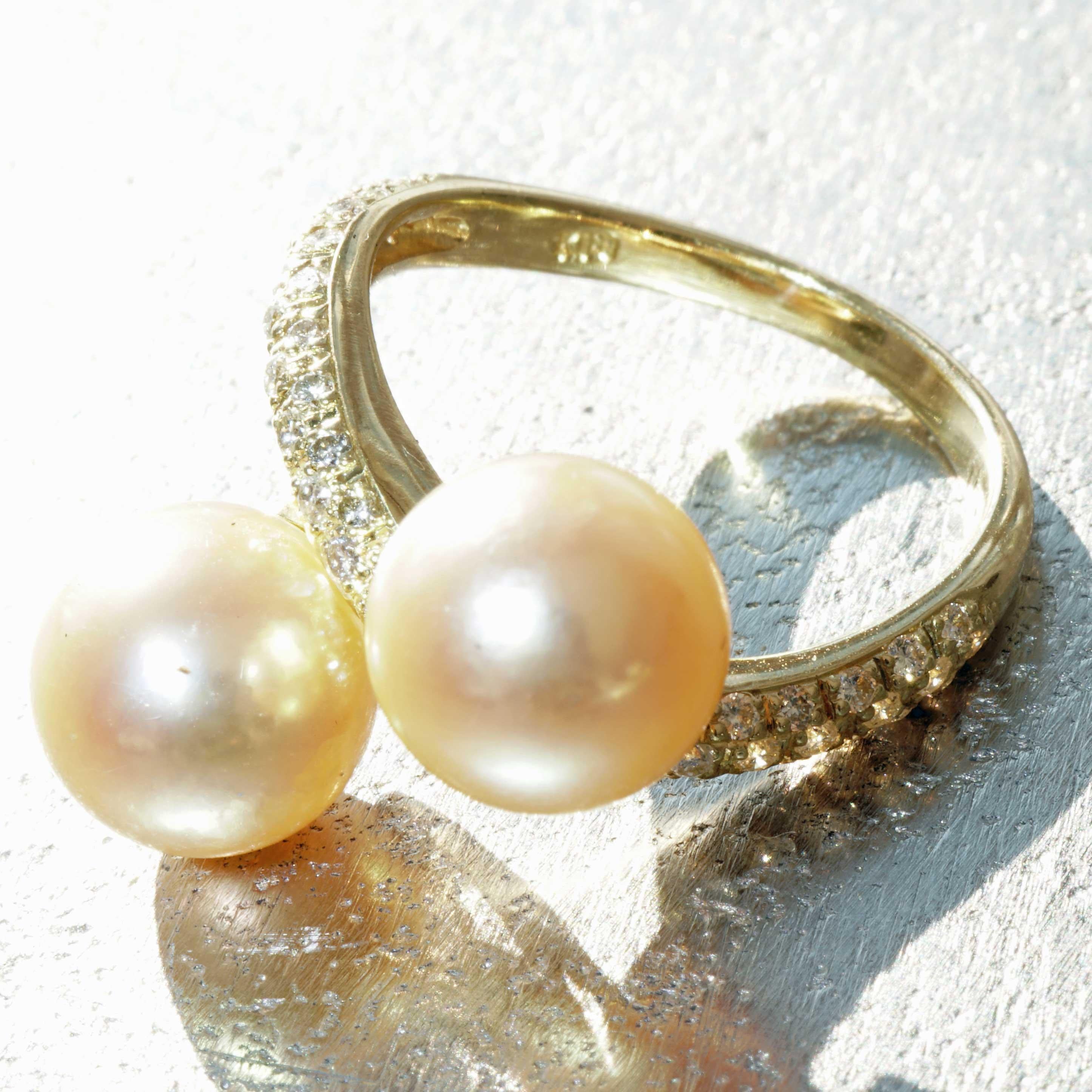 South Sea Pearl Brilliant Ring 18 kt Yellow Gold 0.51 ct W / VS-SI very elegant For Sale 12
