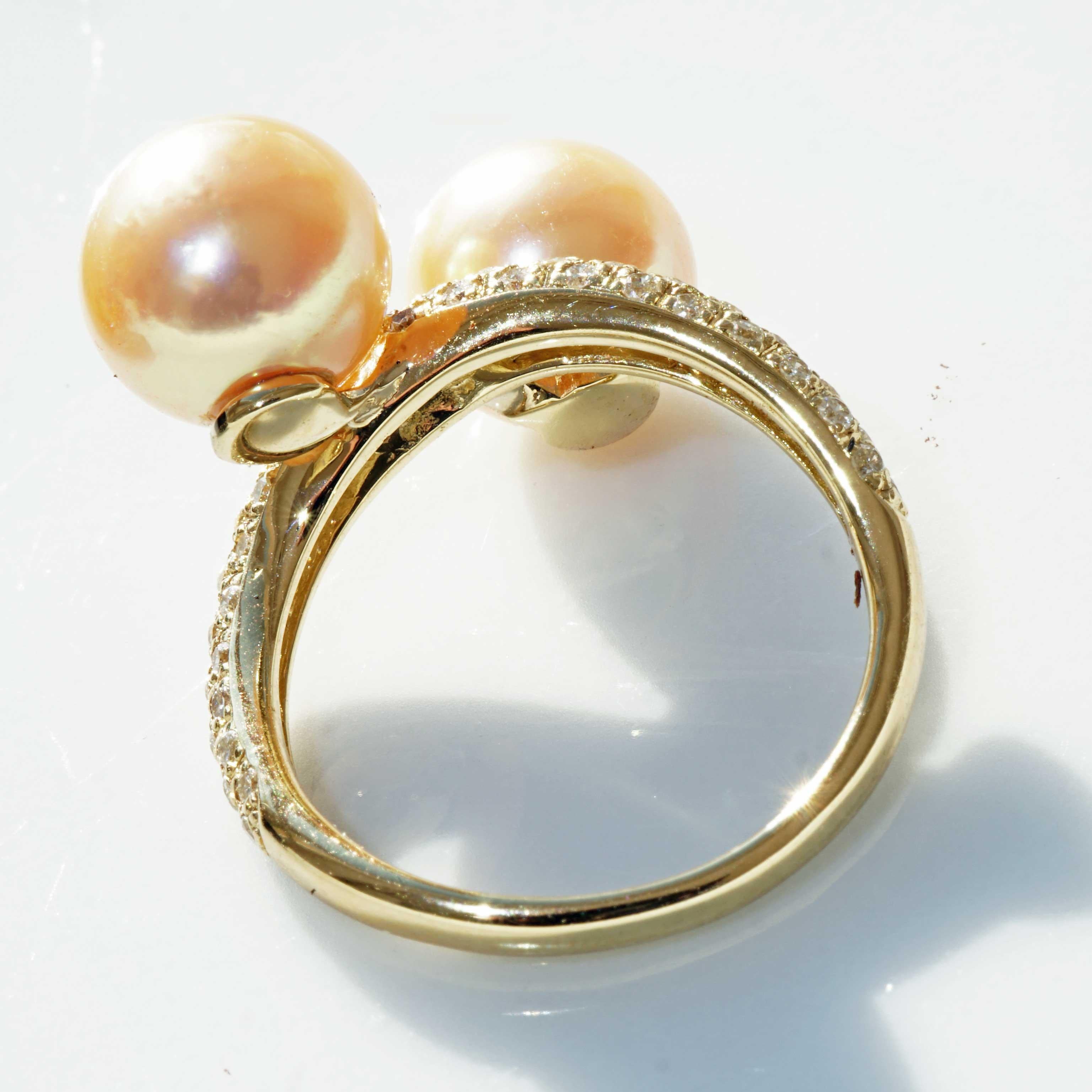 South Sea Pearl Brilliant Ring 18 kt Yellow Gold 0.51 ct W / VS-SI very elegant For Sale 3