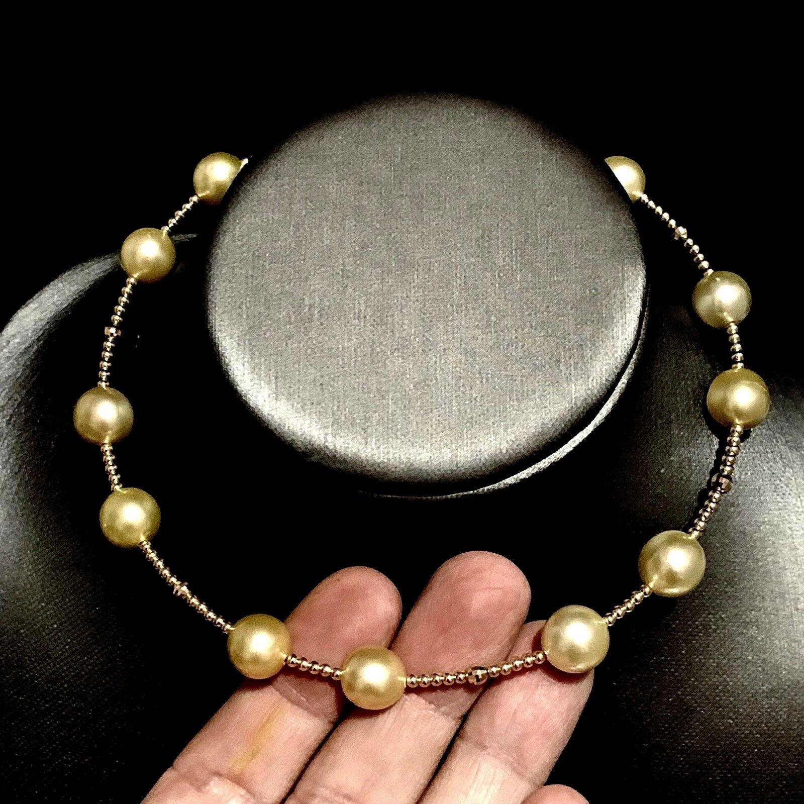Round Cut South Sea Pearl Choker Necklace 14 Karat Gold Italy Certified For Sale