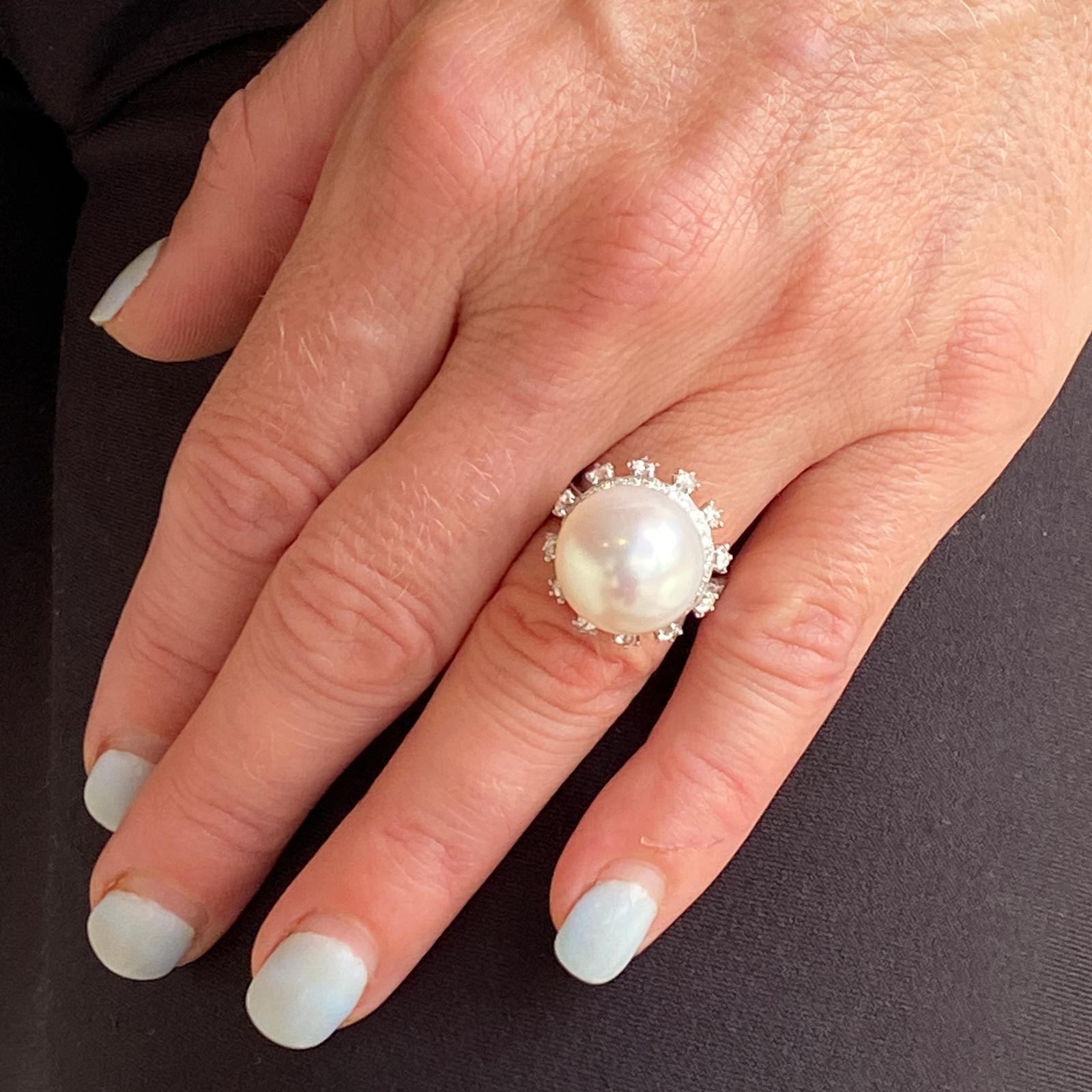 Modern South Sea Pearl Diamond 18 Karat White Gold Cocktail Ring For Sale