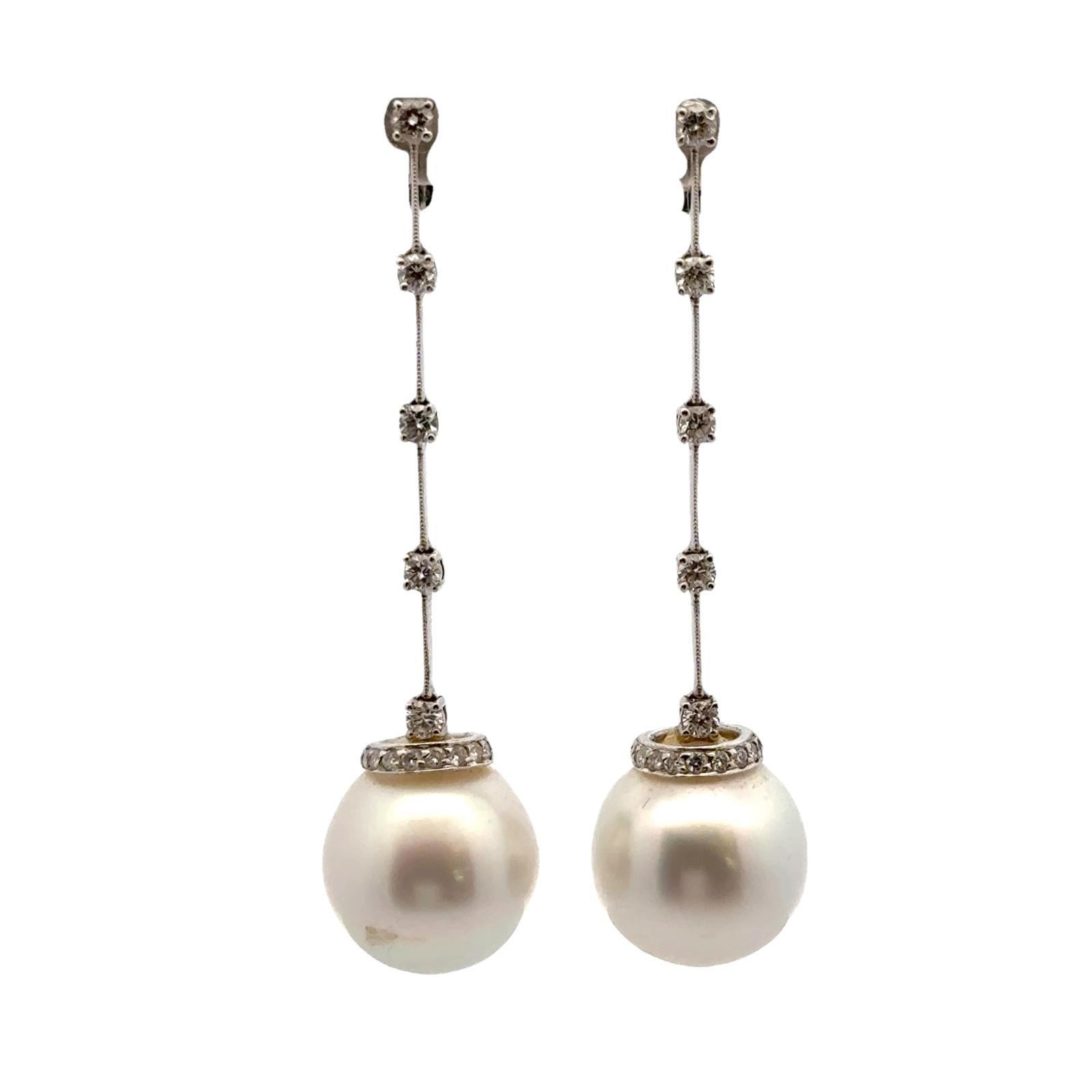 Modern South Sea Pearl Diamond 18 Karat White Gold Dangle Drop Earrings For Sale