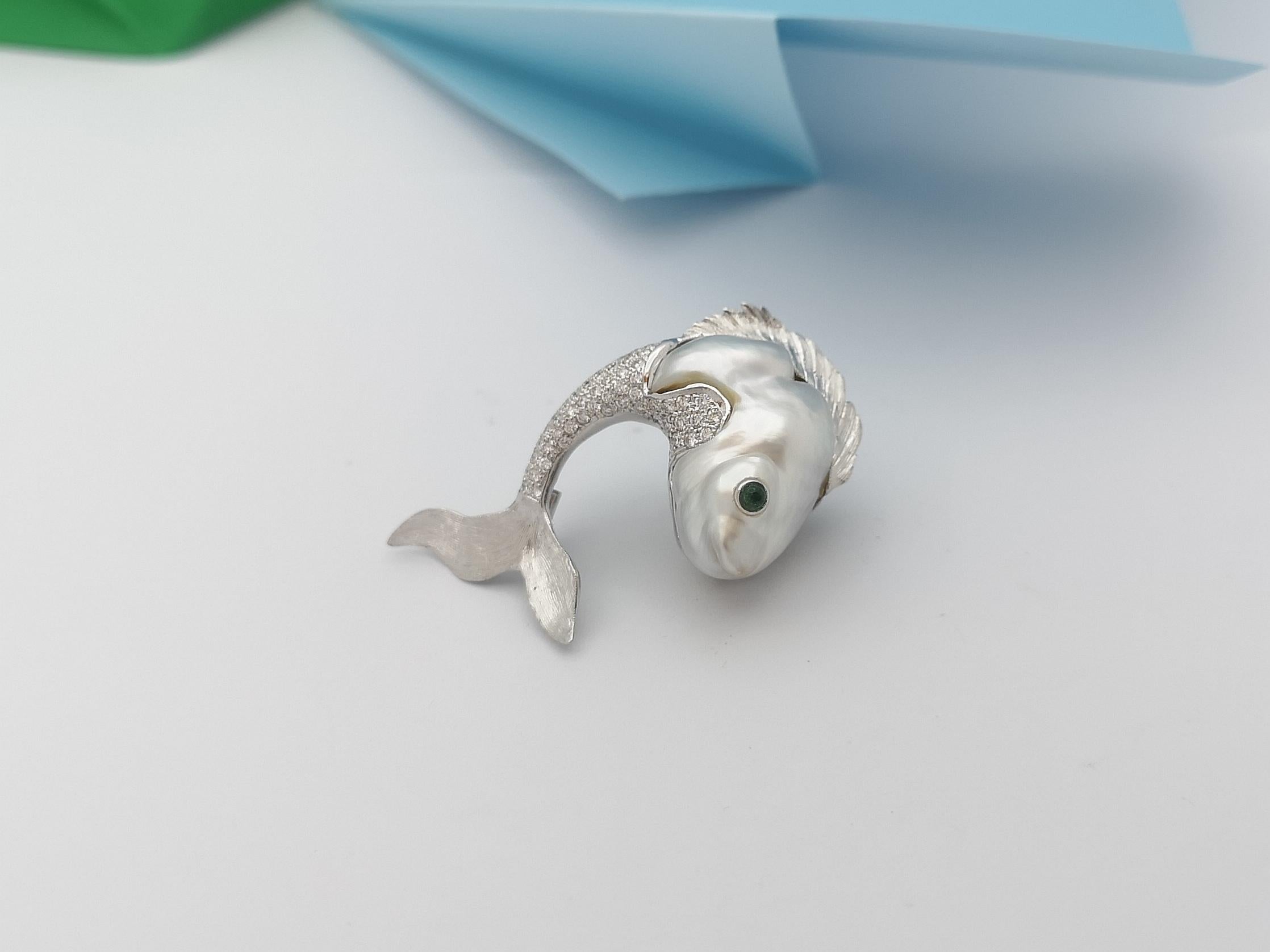 Contemporary South Sea Pearl, Diamond and Emerald Fish Brooch Set in 18k White Gold Settings