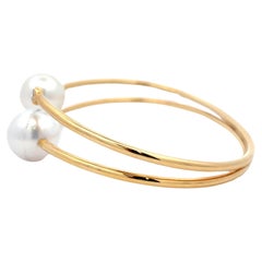 Bracelet jonc en or jaune 18 carats avec perles des mers du Sud 0,12 carat, diamants 9,5-10 mm