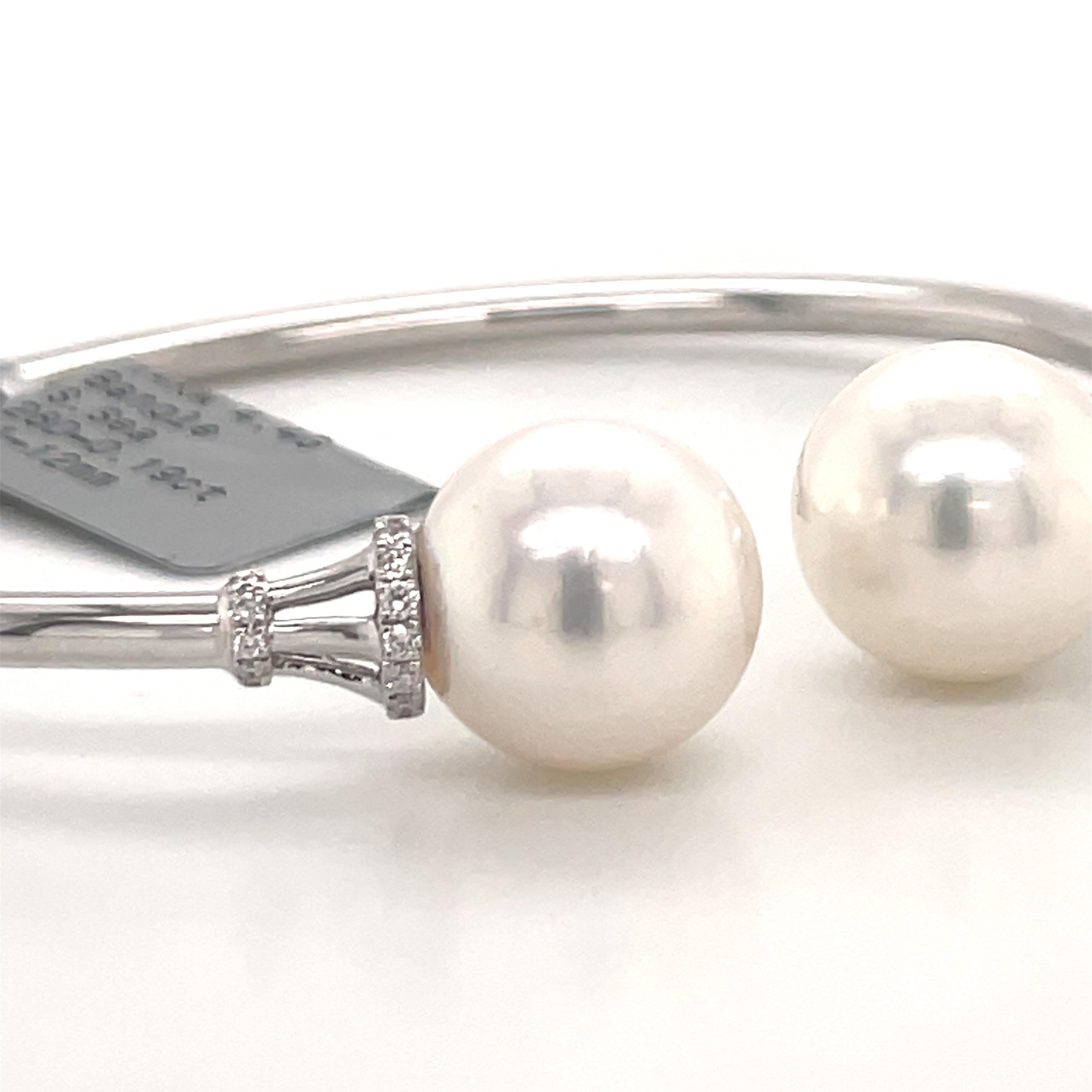 Women's South Sea Pearl Diamond Bangle Bracelet 0.19 Carats 14 Karat White Gold For Sale