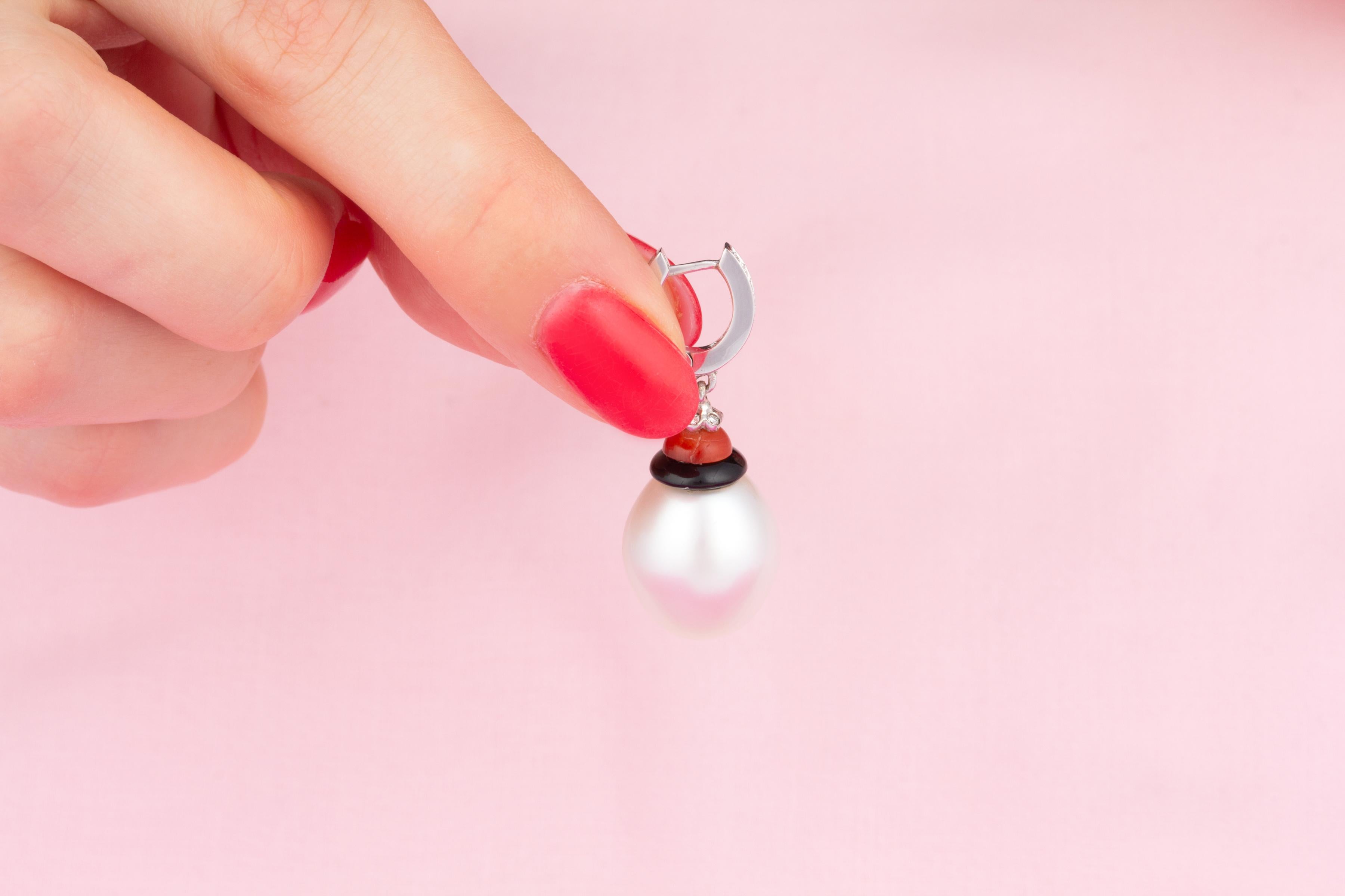 Perle des mers du Sud Diamant Corail Onyx Pendants d'oreilles Déco Hoop Design by Ella Gafter Pour femmes en vente