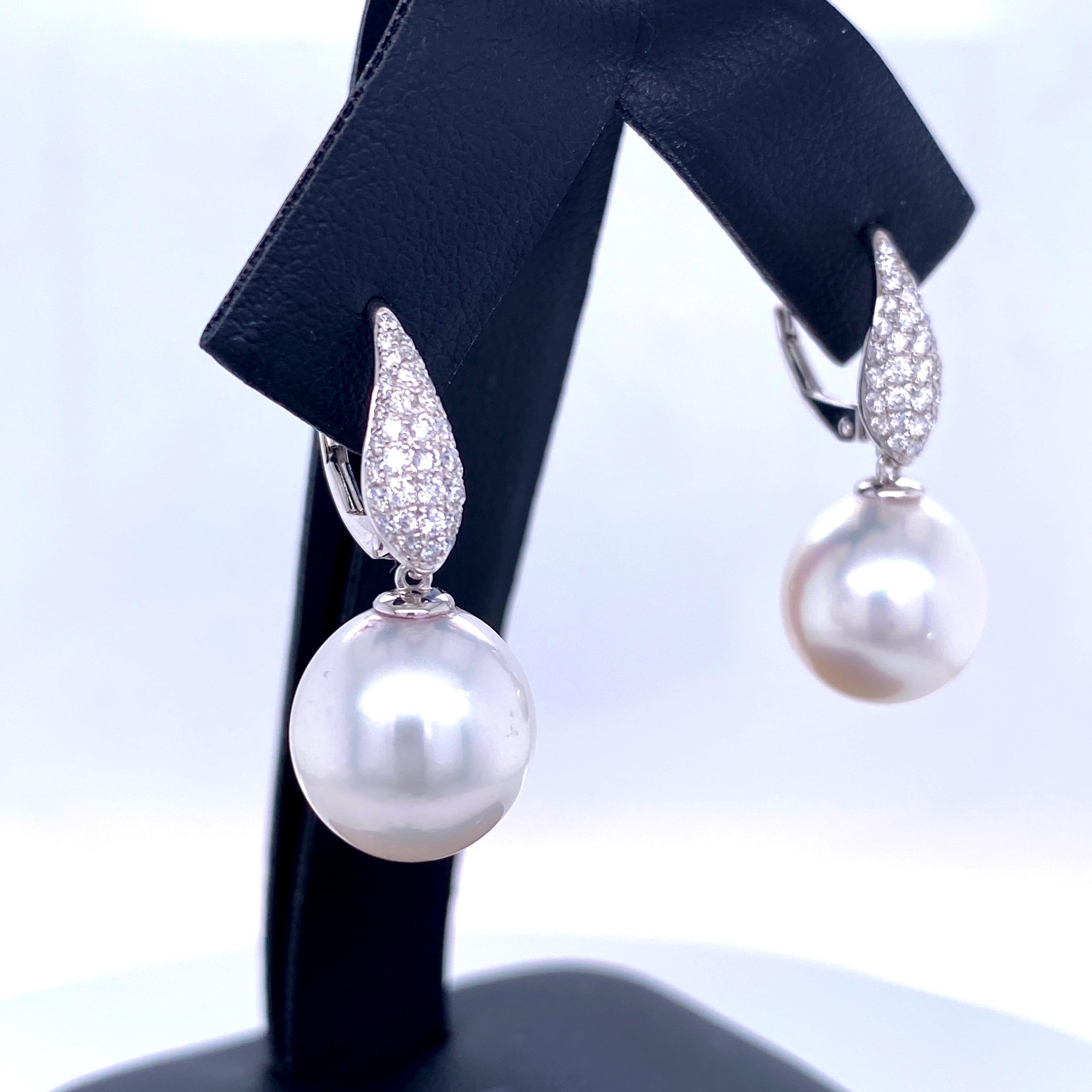 South Sea Pearl Diamond Drop Earrings 0.45 Carat 18 Karat White Gold In New Condition For Sale In New York, NY