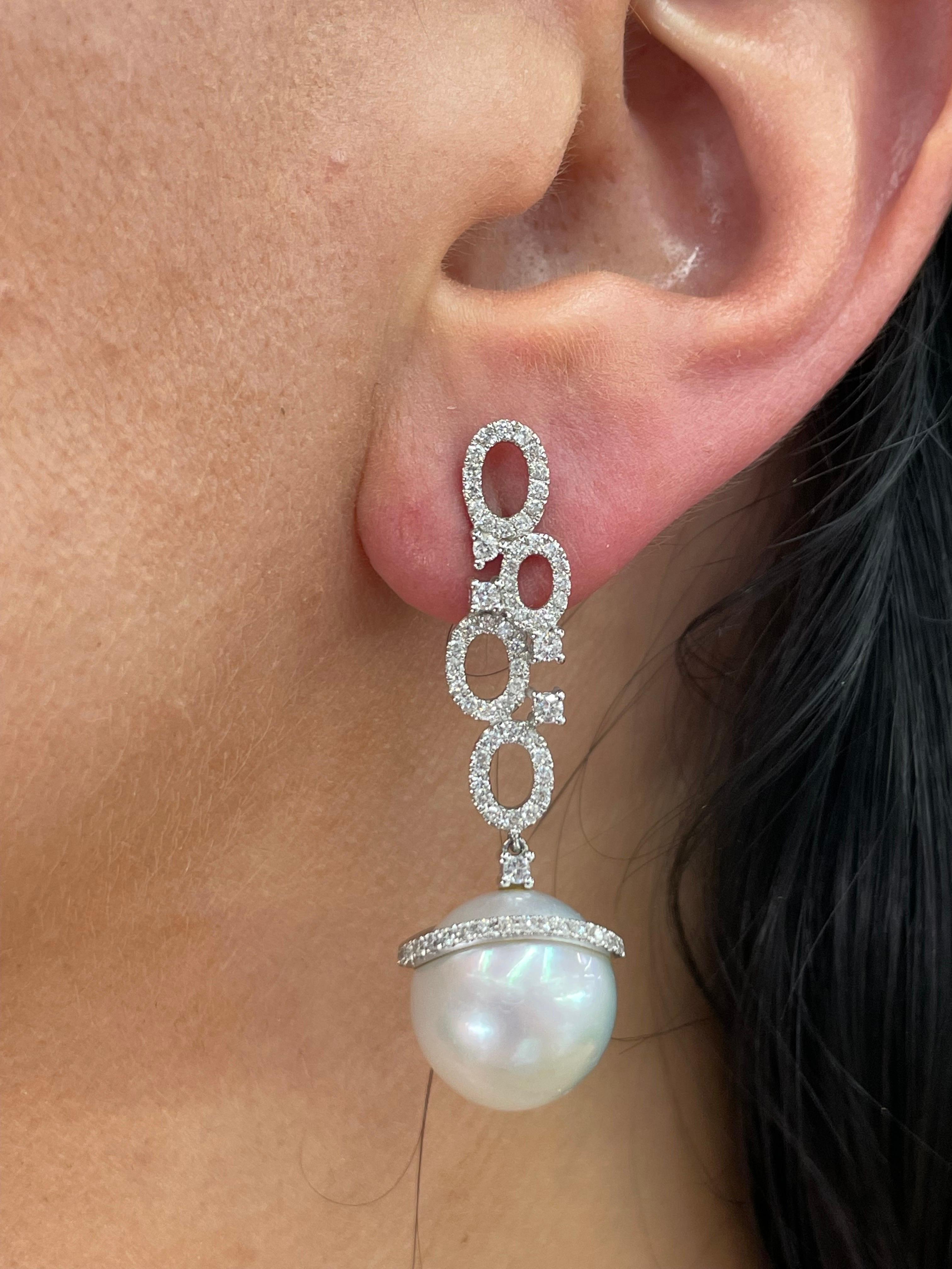 South Sea Pearl Diamond Drop Earrings 0.97 Carats 18 Karat White Gold For Sale 2