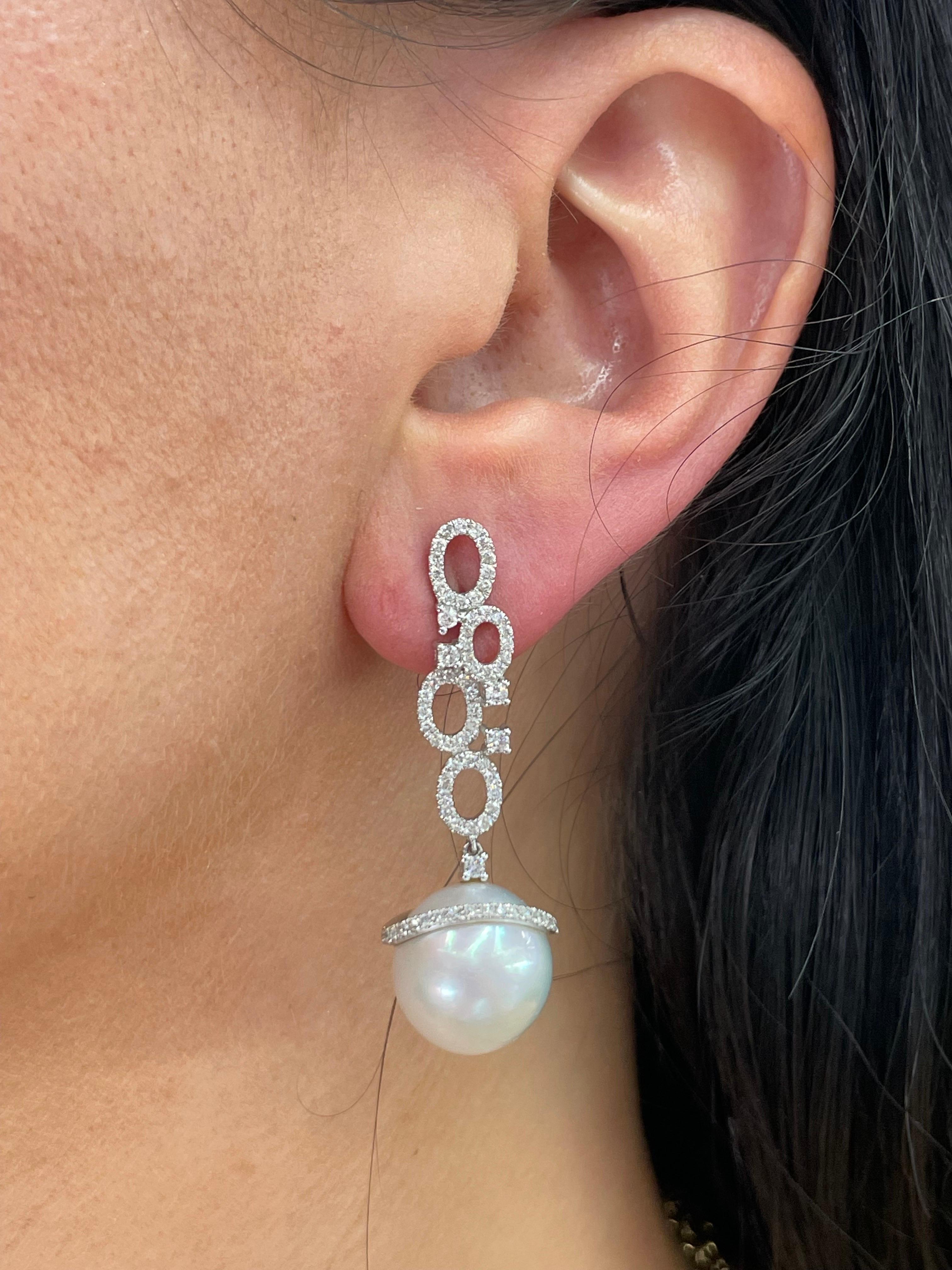 South Sea Pearl Diamond Drop Earrings 0.97 Carats 18 Karat White Gold For Sale 4