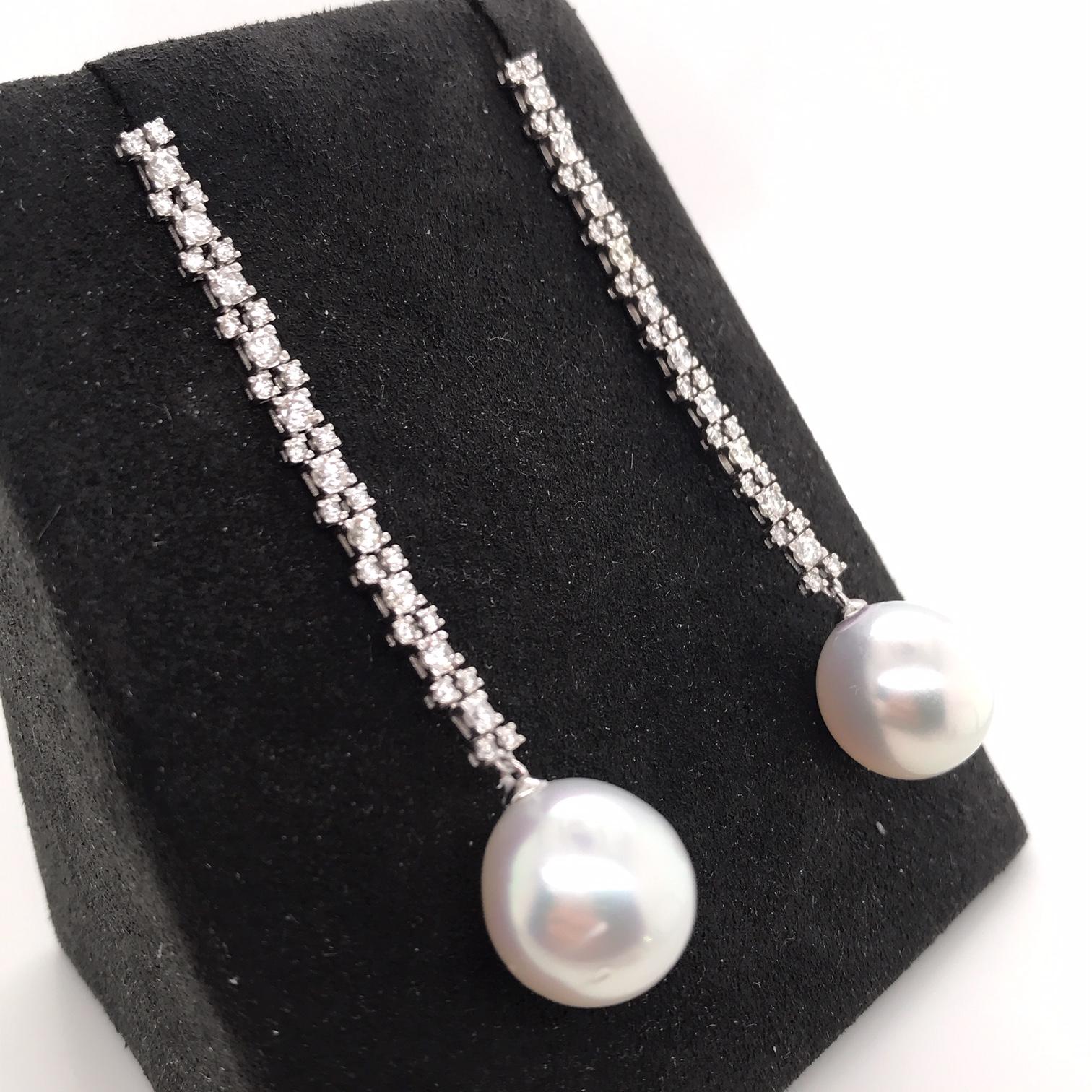 South Sea Pearl Diamond Drop Earrings 1.08 Carat 18 White Gold For Sale 1