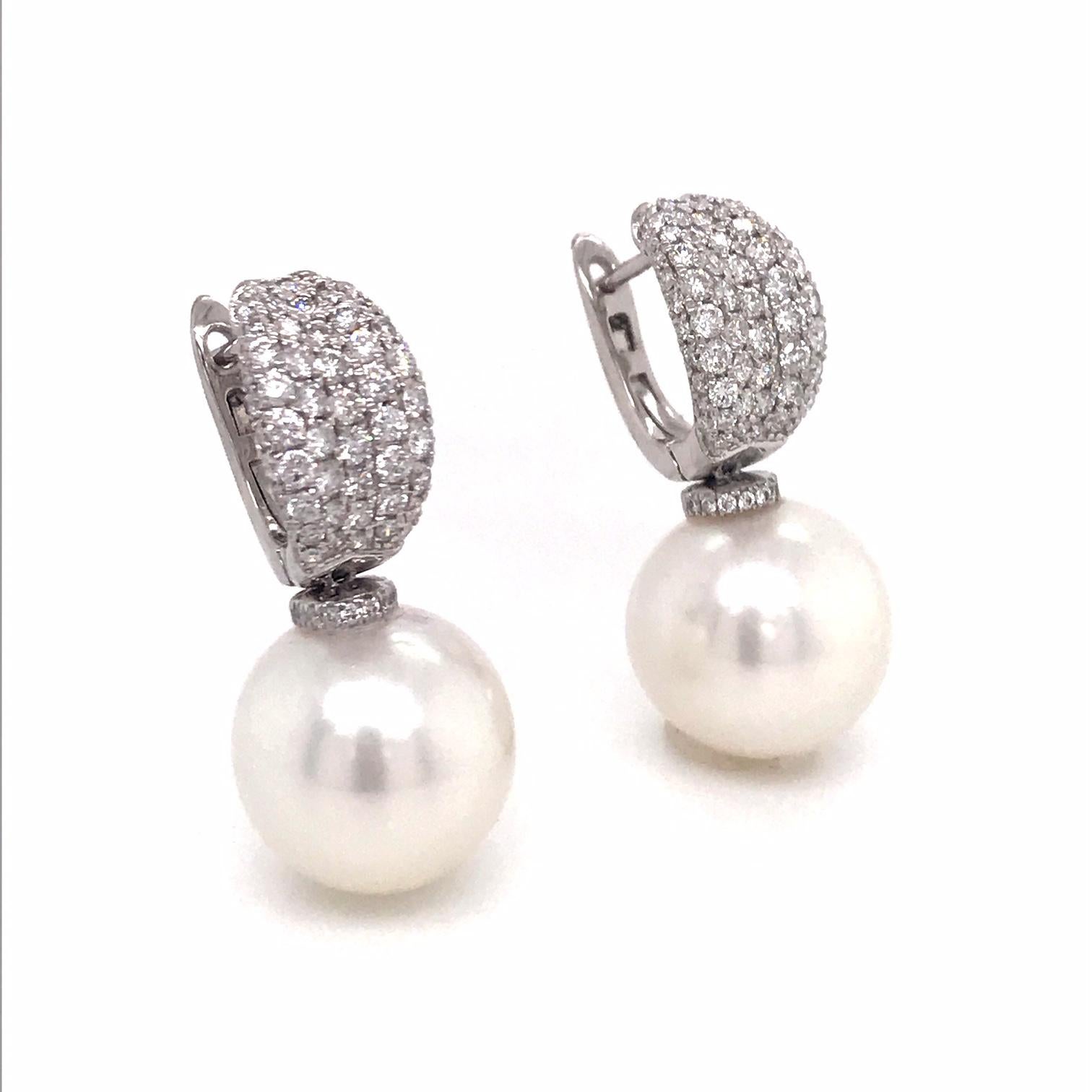 Round Cut South Sea Pearl Diamond Drop Earrings 1.12 Carat 18 Karat White Gold For Sale