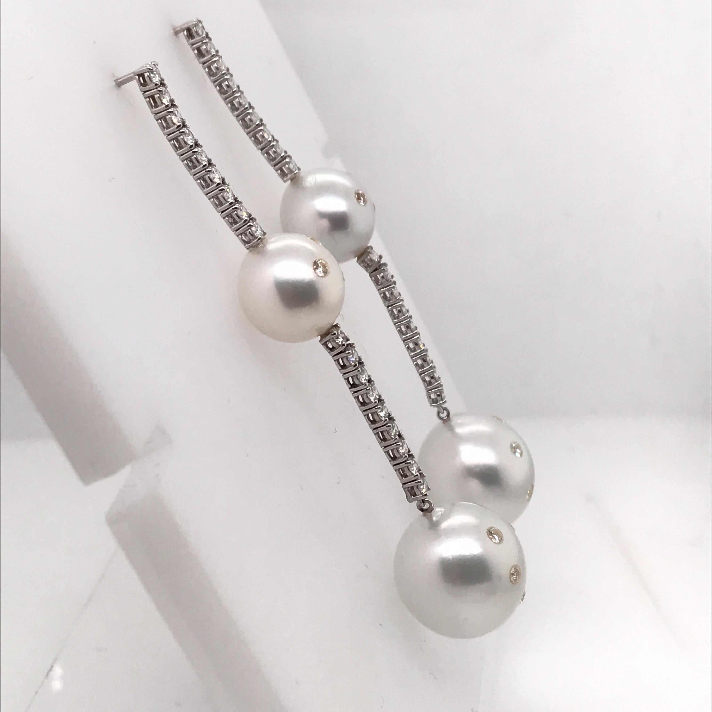 South Sea Pearl Diamond Drop Earrings 2.30 Carat 14 Karat White Gold For Sale 1