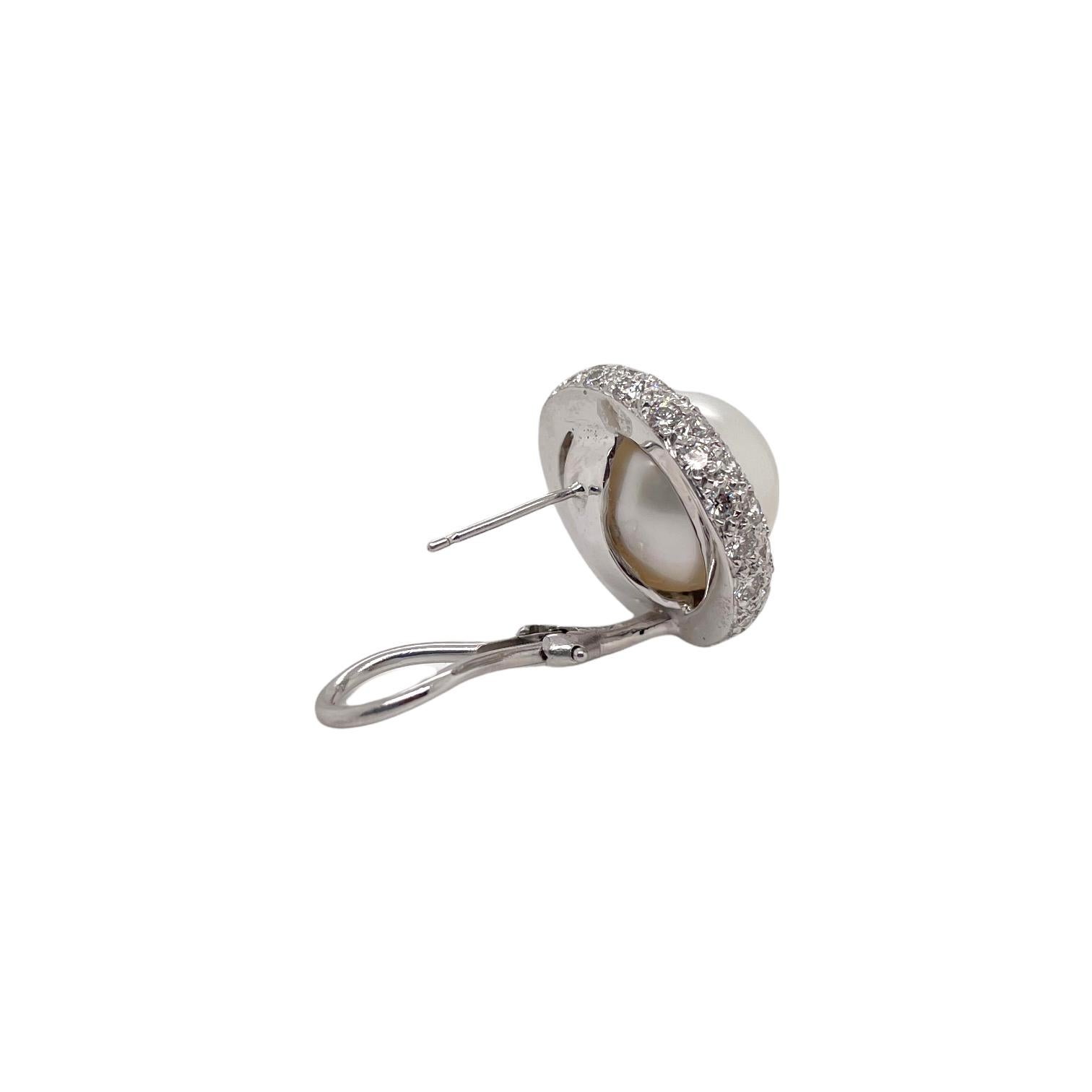 Südseeperlen- und Diamant-Ohrring aus 18 Karat Weißgold (Rundschliff) im Angebot