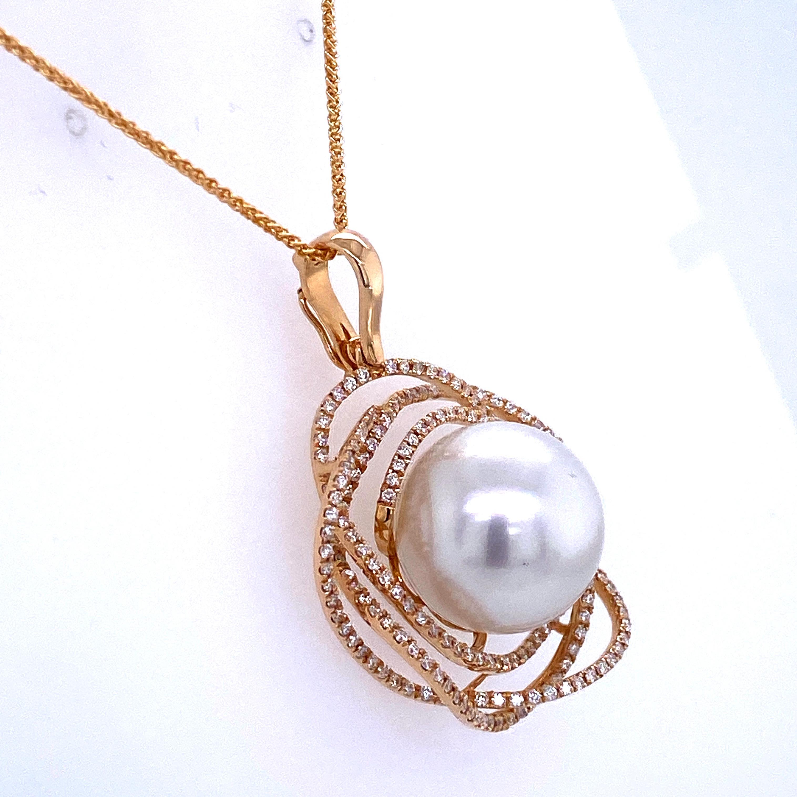 South Sea Pearl Diamond Floral Pendant 0.68 Carat 18 Karat Yellow Gold In New Condition For Sale In New York, NY