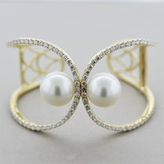 Bracciale in oro con diamanti e perle dei mari del sud