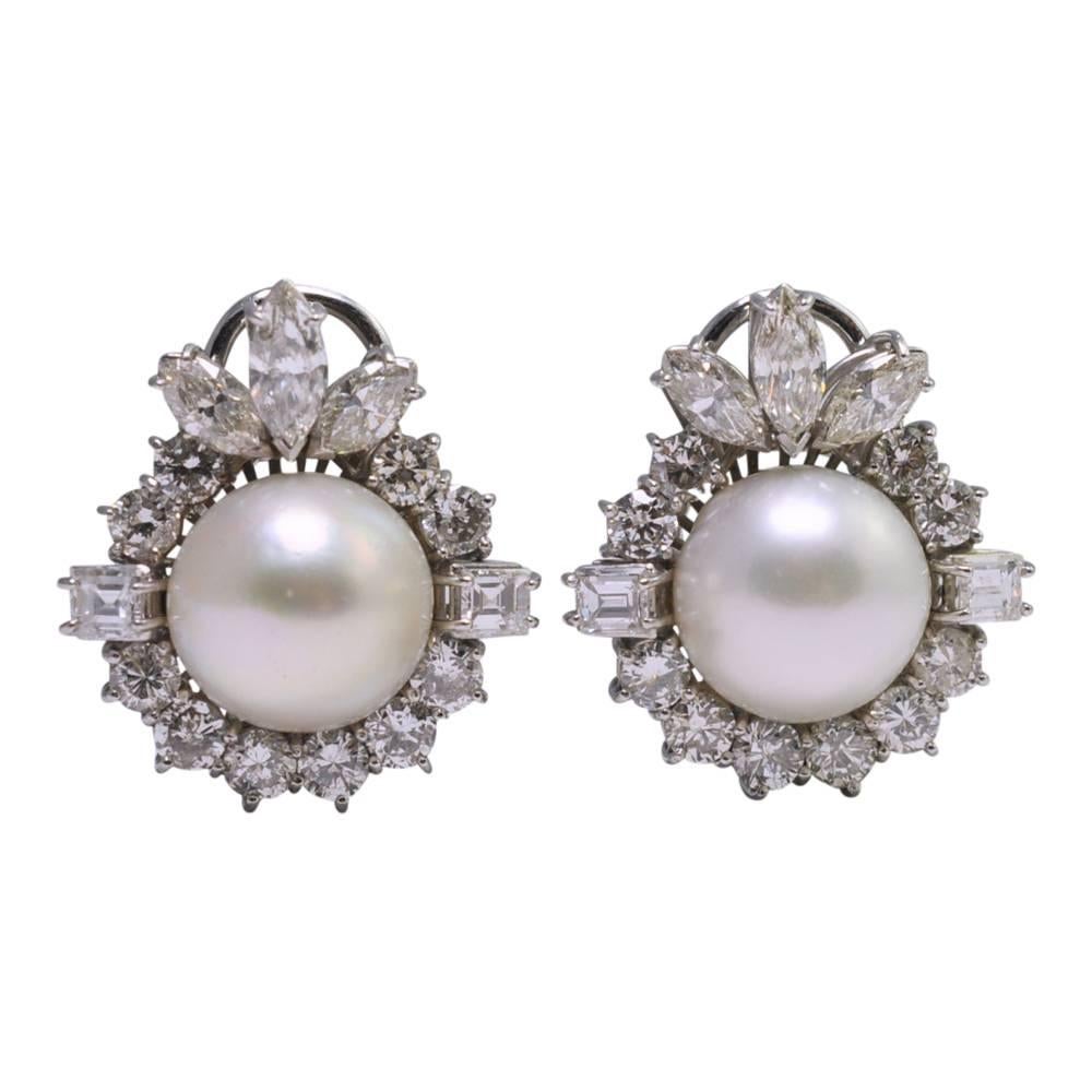 South Sea Pearl Diamond Gold Earrings In Excellent Condition For Sale In ALTRINCHAM, GB