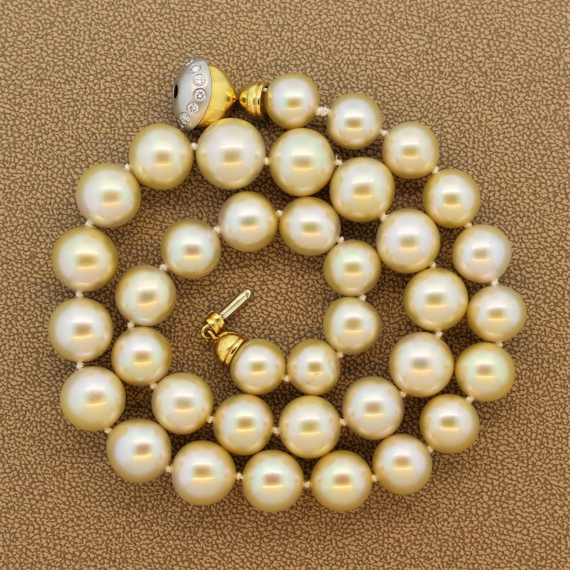 South Sea Pearl Diamond Gold Necklace 3
