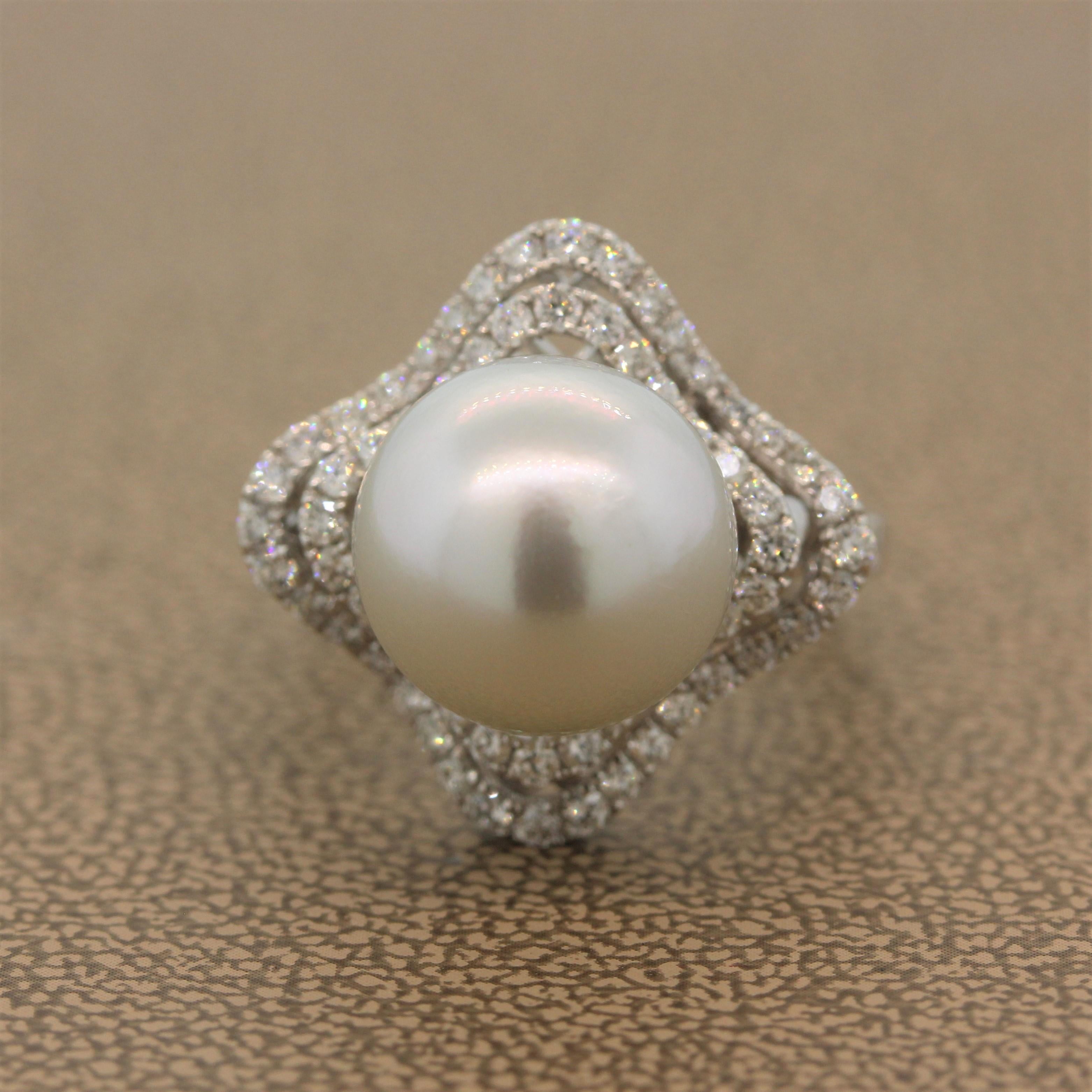 South Sea Pearl Diamond Gold Ring In New Condition In Beverly Hills, CA