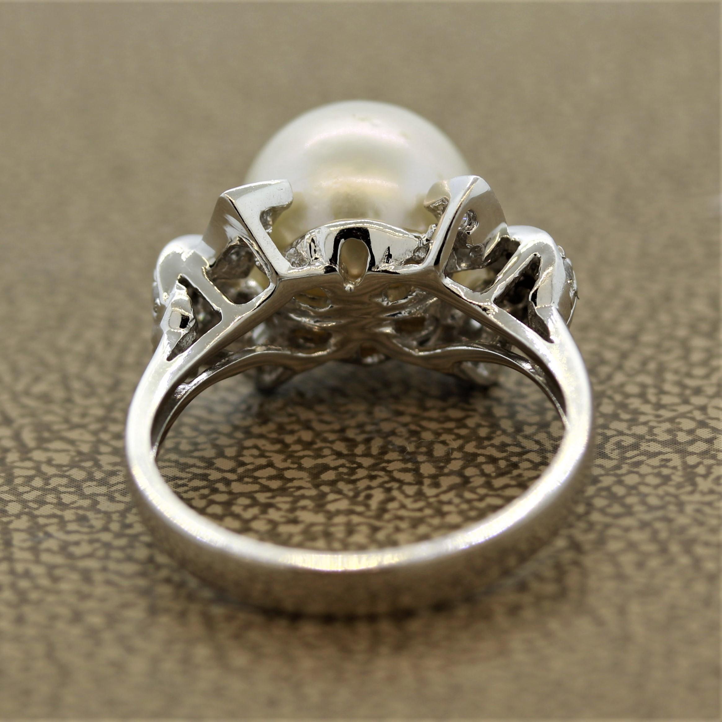 South Sea Pearl Diamond Gold Ring In New Condition In Beverly Hills, CA