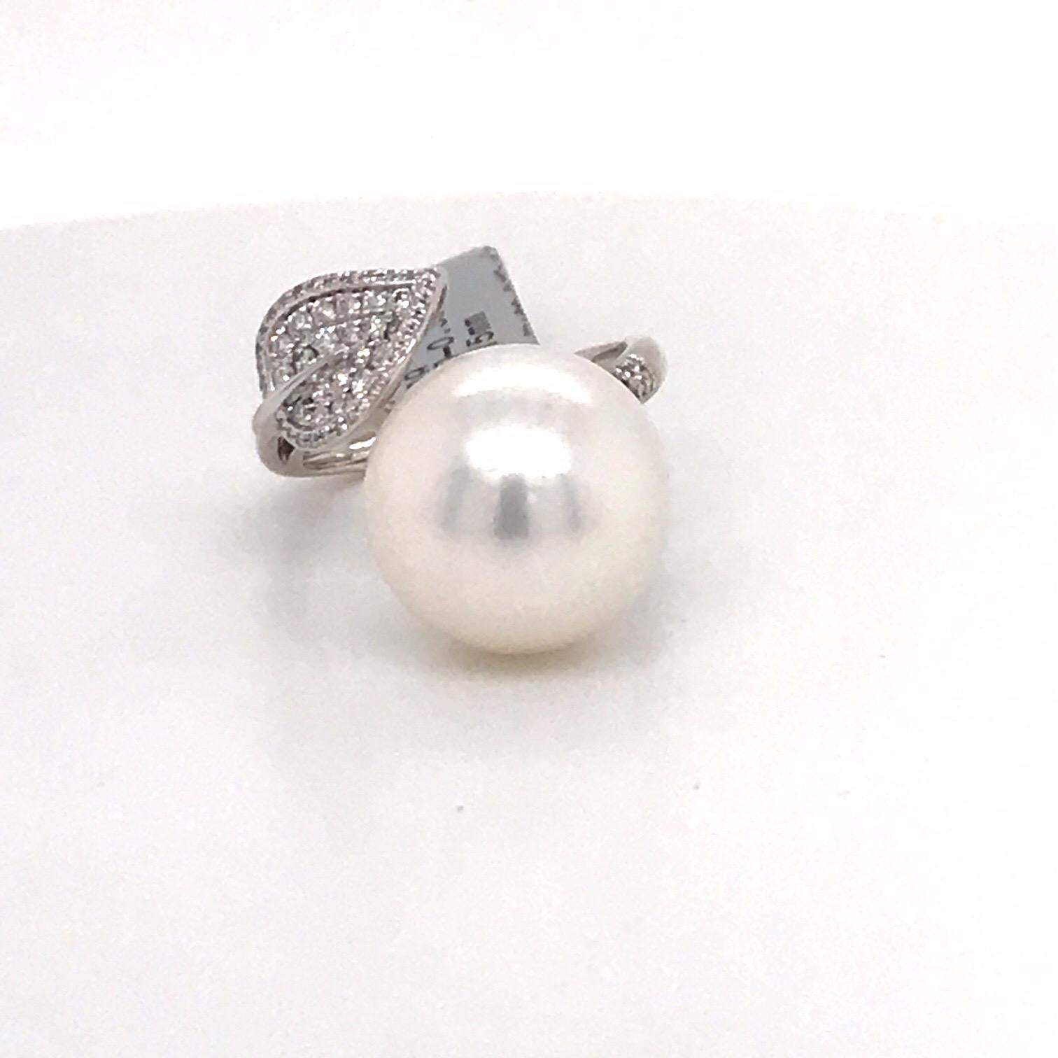 HARBOR D. South Sea Pearl Diamond Leaf Ring 0.39 Carat 18 Karat White Gold For Sale 7