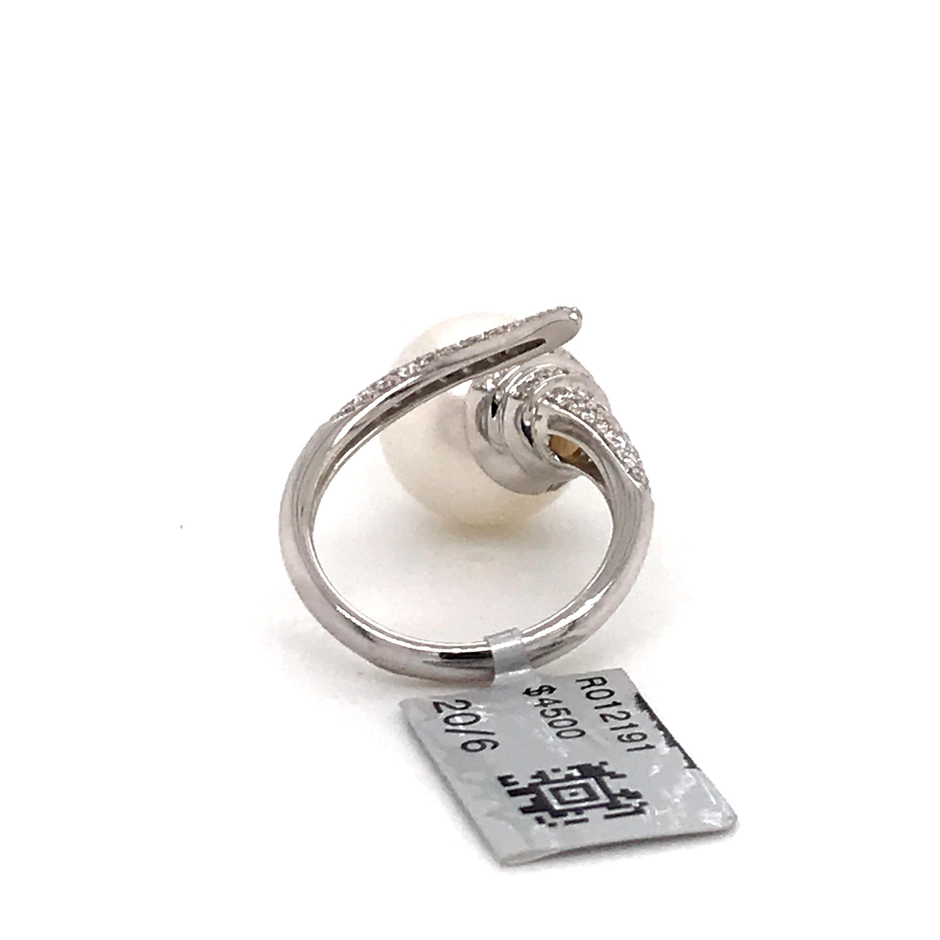 South Sea Pearl Diamond Nail Ring 0.79 Carat 18 Karat White Gold 13-14 MM In New Condition For Sale In New York, NY