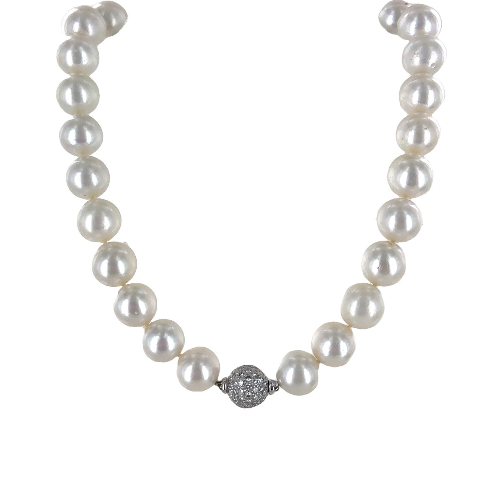 Modern South Sea Pearl Diamond Necklace 18 Karat White Gold Ball Clasp 16.5 Inches For Sale