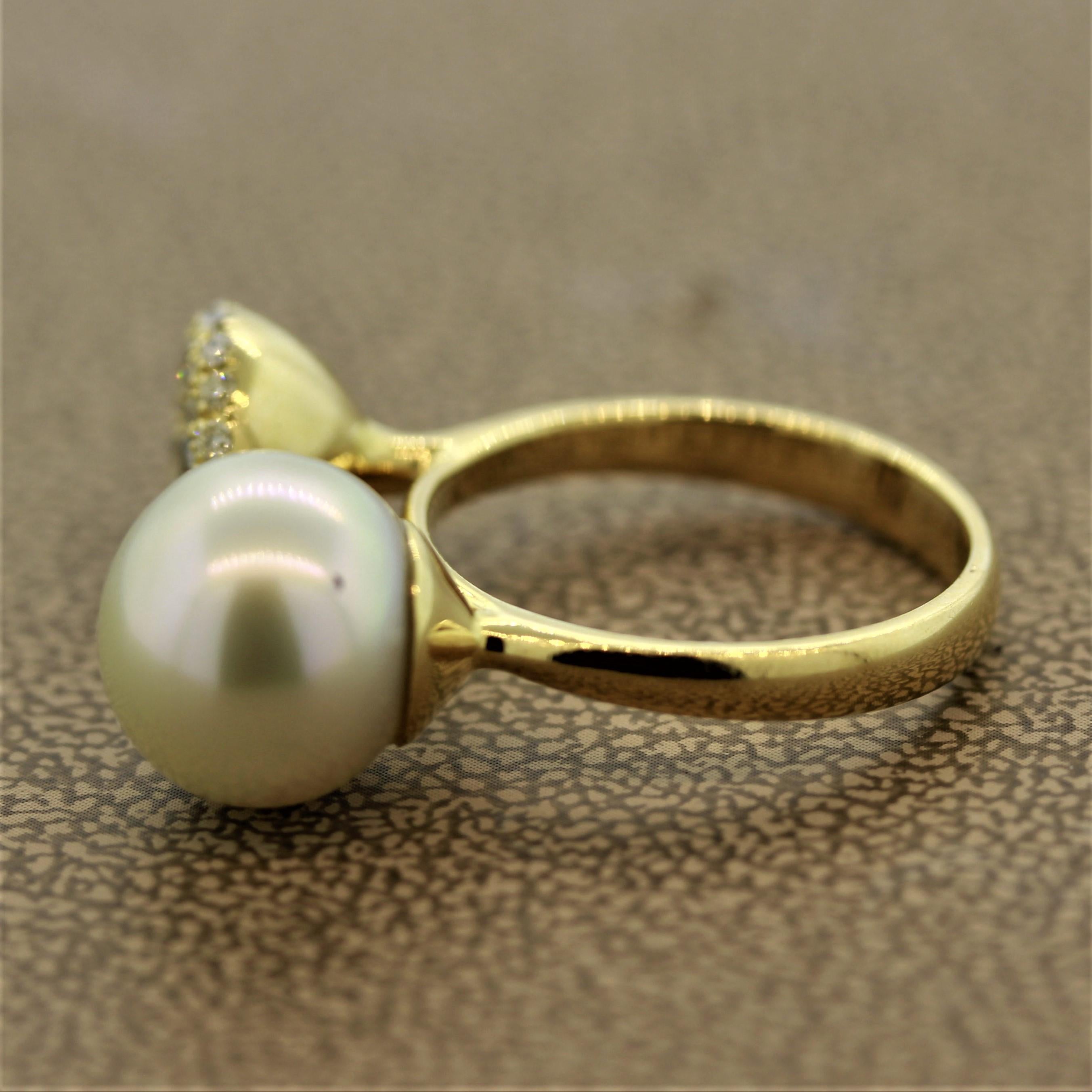 South Sea Pearl Diamond Pavé Gold Ring In New Condition In Beverly Hills, CA