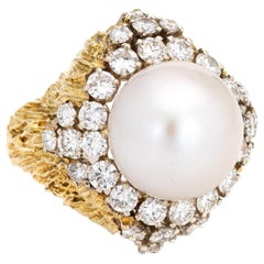 South Sea Pearl Diamond Ring 1970s Vintage 18 Karat Yellow Gold Cocktail Jewelry