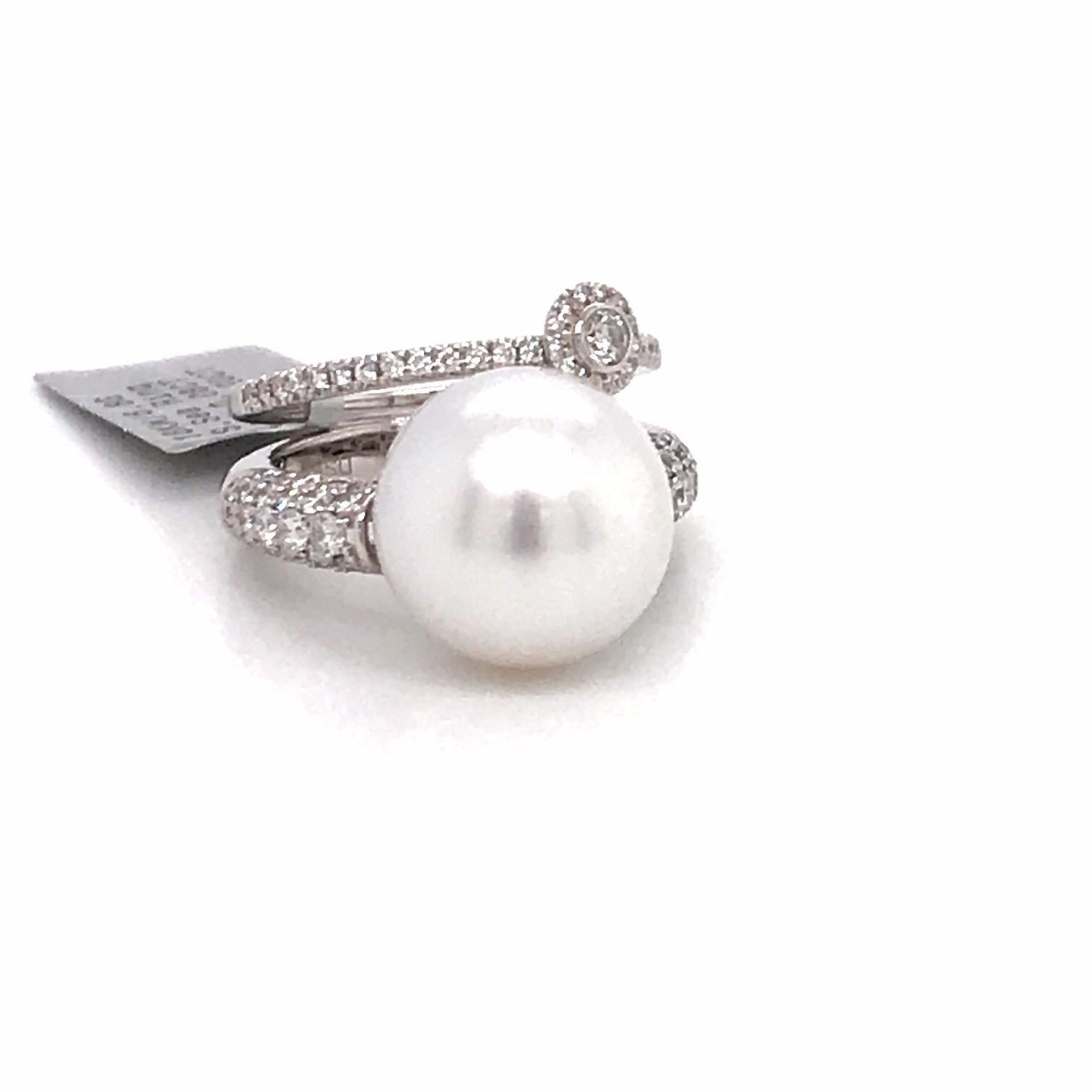 South Sea Pearl Diamond Ring in One 1.28 Carat 18 Karat White Gold For Sale 2