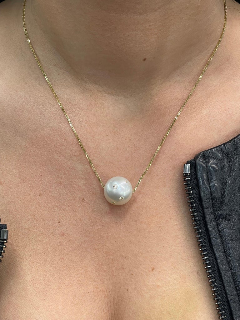 Ciondolo con perla dorata dei Mari del Sud: collana in oro bianco 18k - Italia