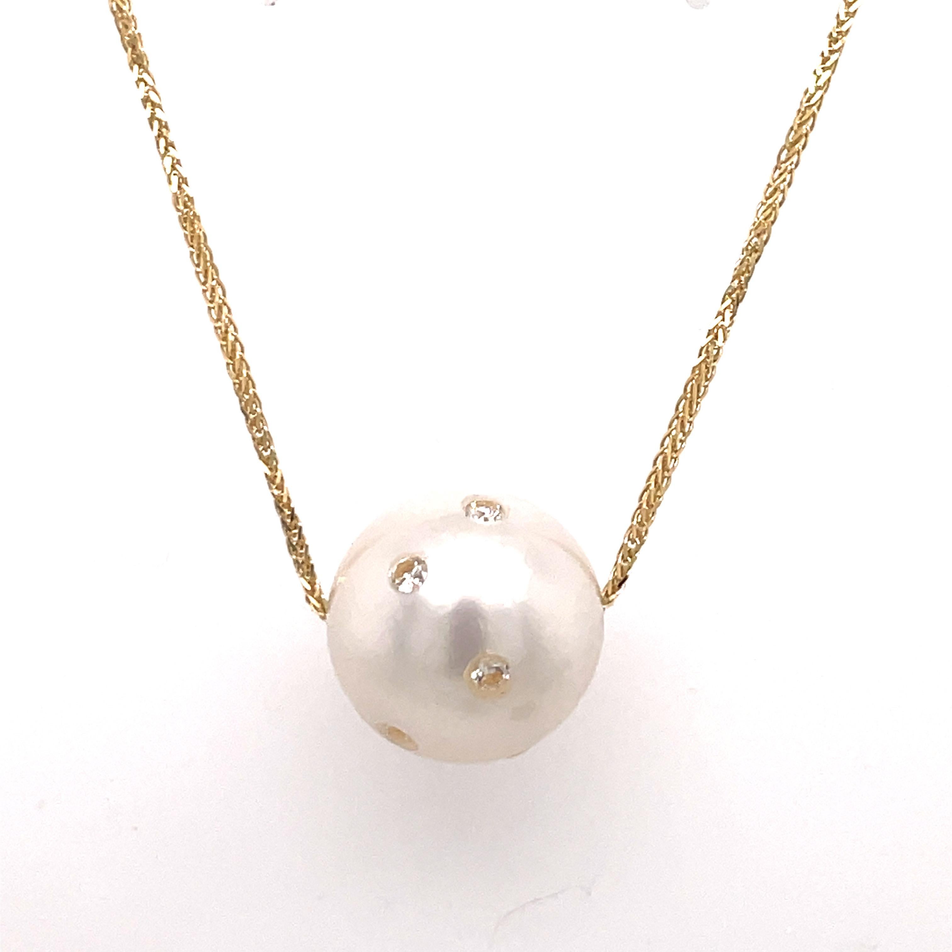 South Sea Pearl Diamond Slider Pendant 0.25 Carat 15-16 MM 18 Karat Yellow Gold  In New Condition For Sale In New York, NY
