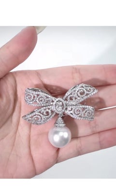 South Sea Pearl & Diamonds 18K Gold Brooch/Pemdant