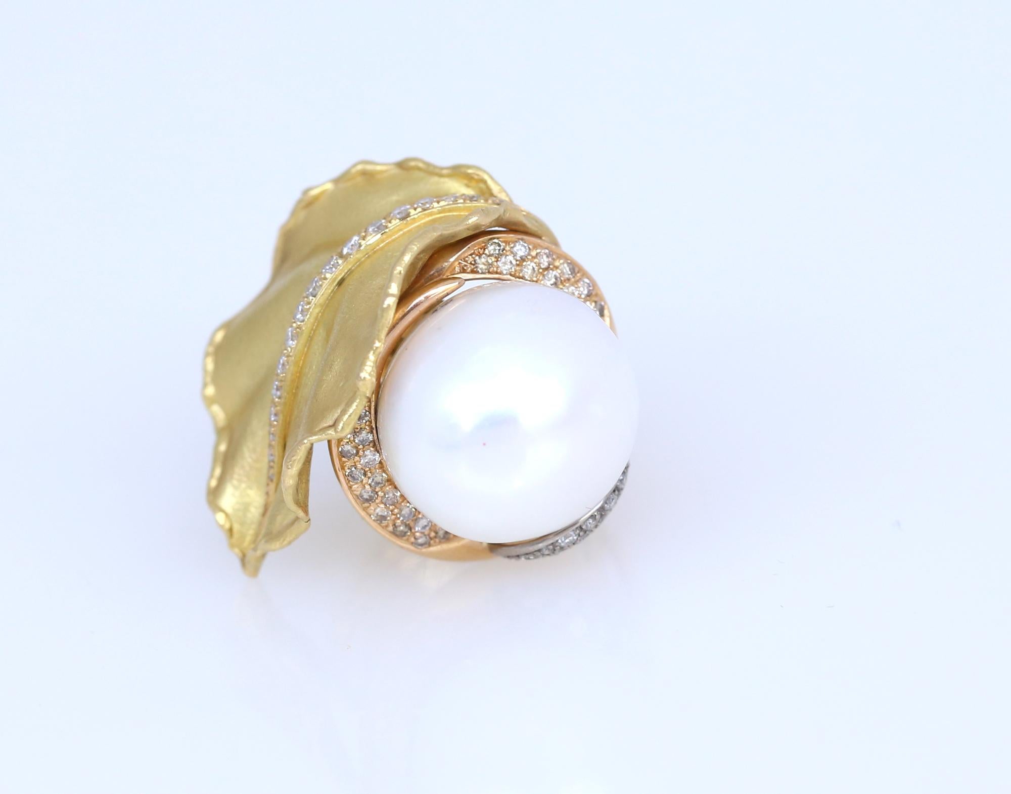 South Sea Pearl Diamonds 18 Karat Yellow Gold Floral Ring, 1970 For Sale 8