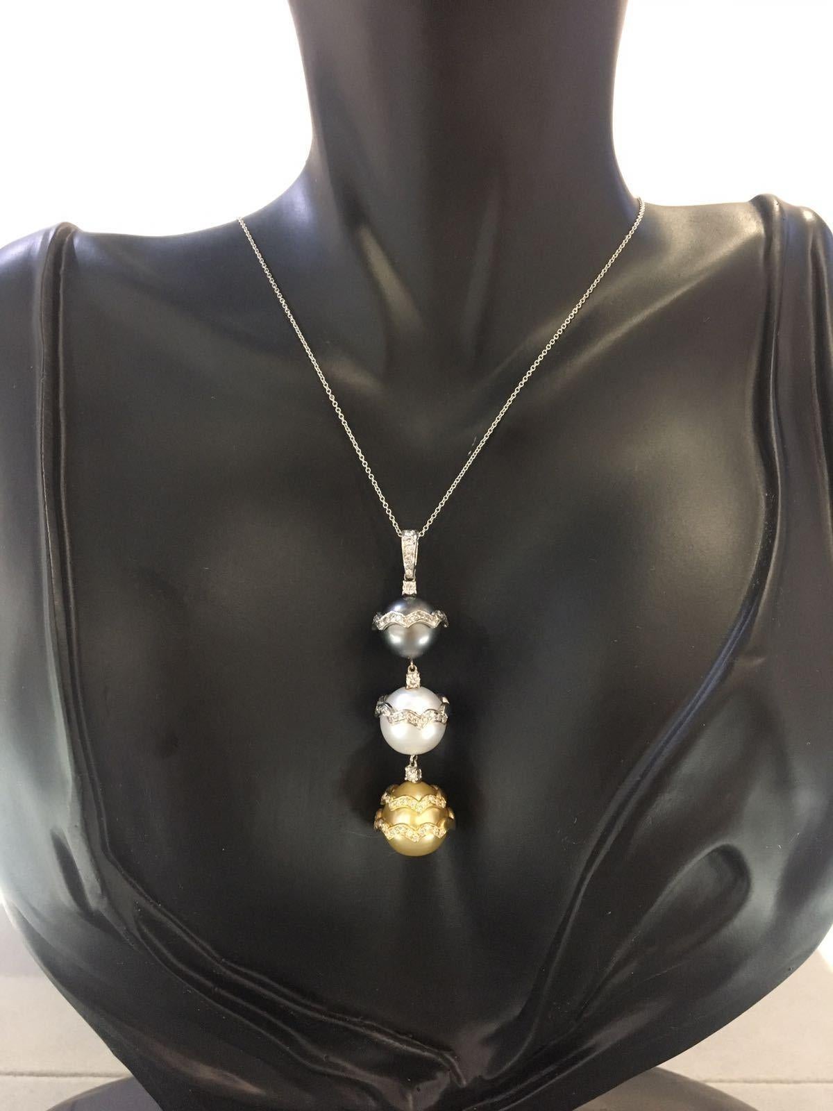 Brilliant Cut Tahitian Black Yellow White Sea Pearl Diamond 18K White Gold Pendant Necklace For Sale