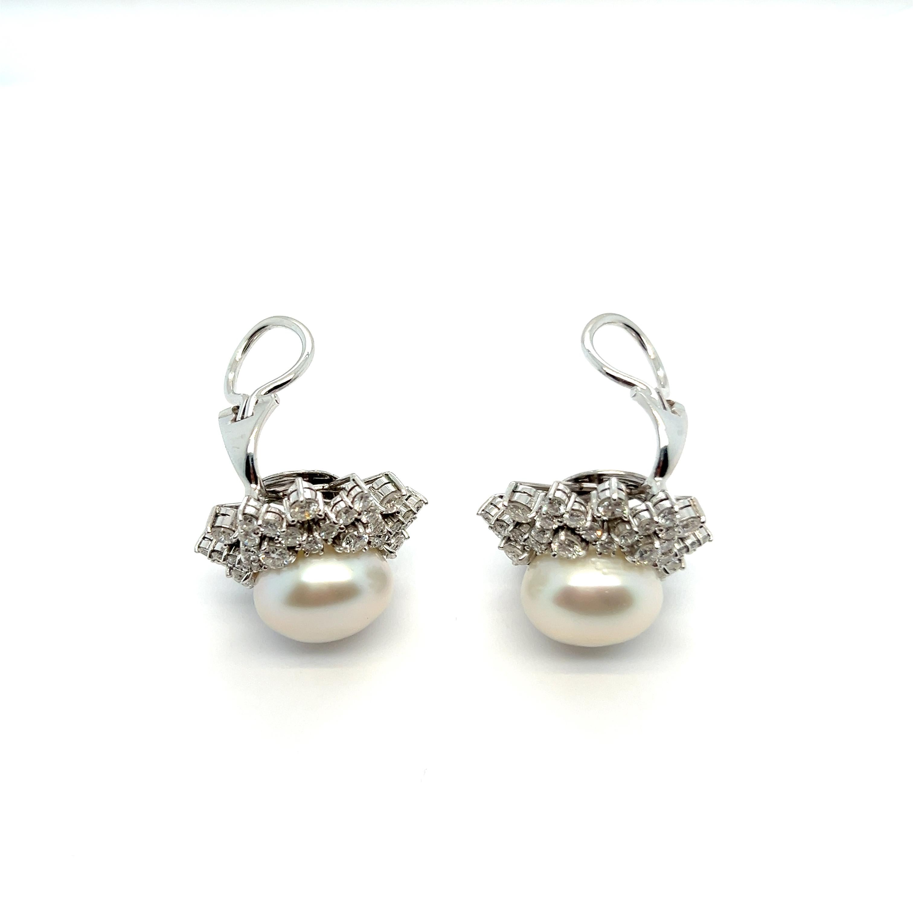 South Sea Pearl Earrings in 18 Karat White Gold by Meister For Sale 6