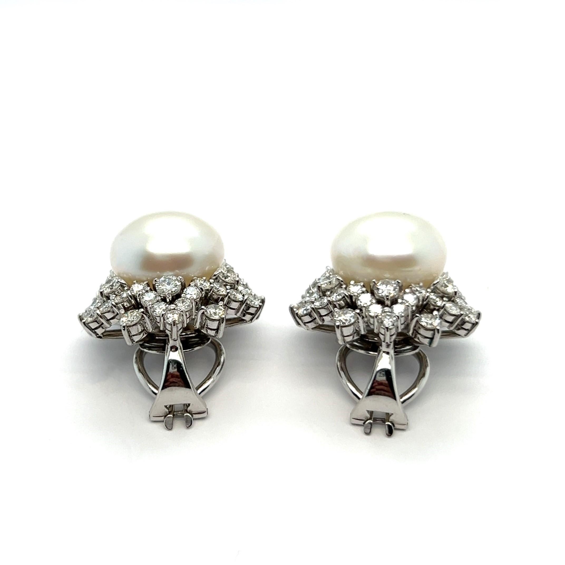 South Sea Pearl Earrings in 18 Karat White Gold by Meister For Sale 3