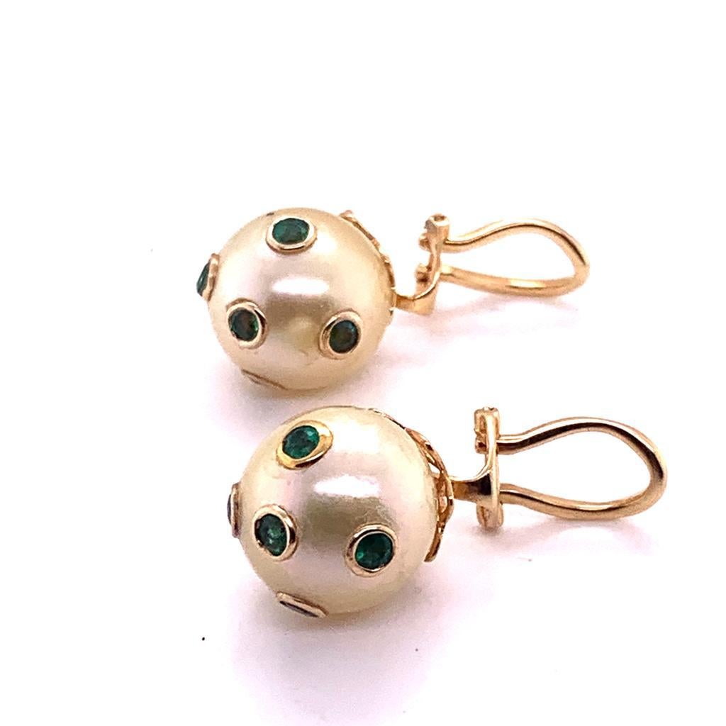South Sea Pearl Emerald Earrings 18k Gold Certified In New Condition For Sale In Brooklyn, NY