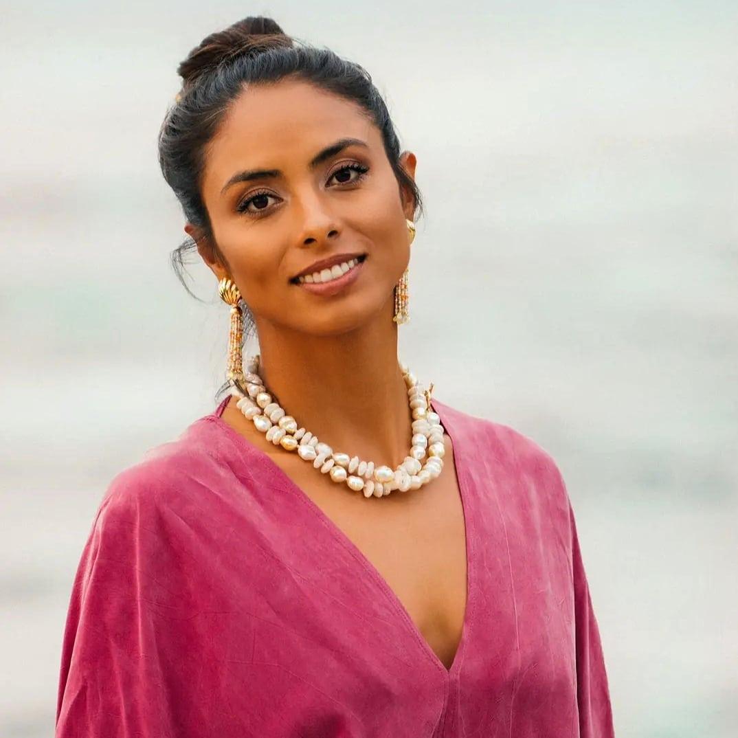 Artisan South Sea Gold and White Pearl with Fresh Water Pearl Necklace For Sale