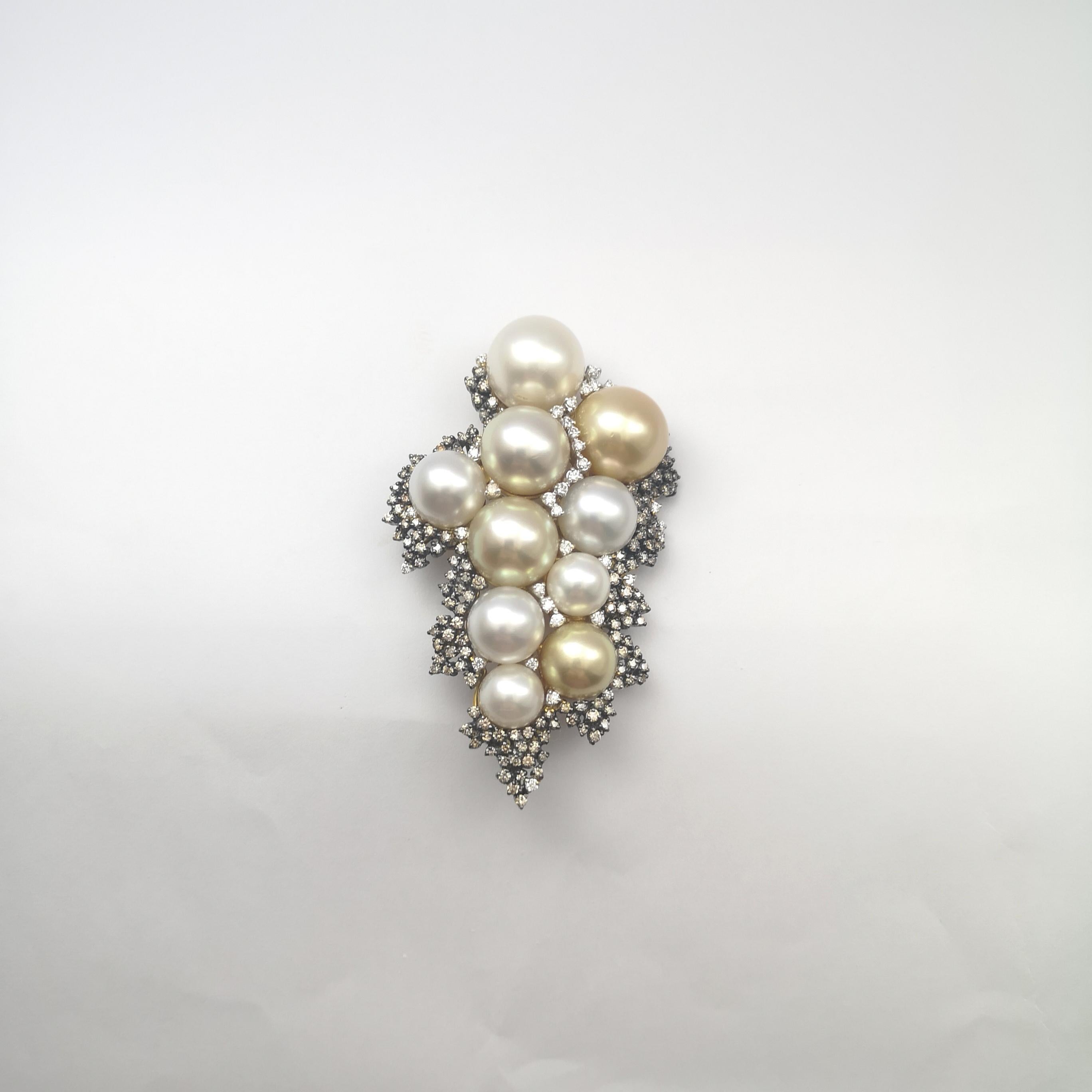 South Sea Pearl, Freshwater Pearl, Brown Diamond and Diamond Necklace in 18KGold In New Condition For Sale In Bangkok, TH