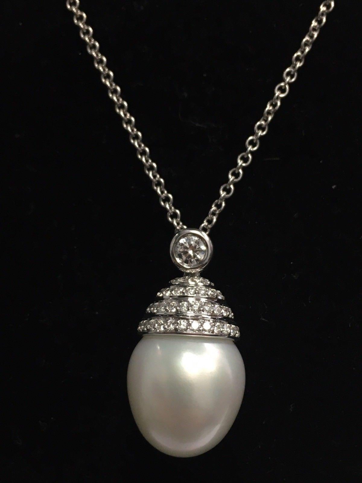 South Sea Pearl Gold Pendant 1.60 Carat Natural Colorless RBC Diamond Necklace 2